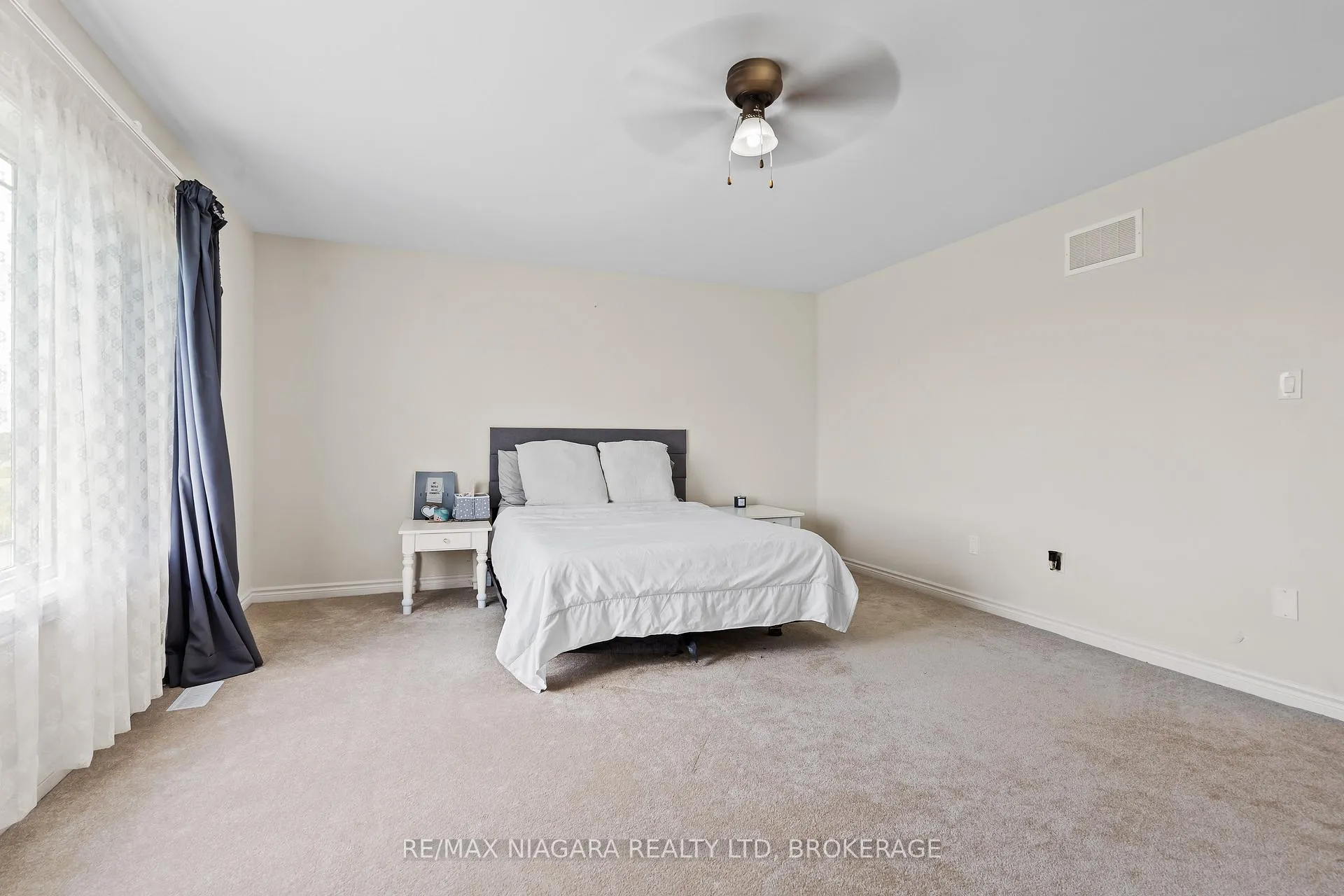 Photo 22 of 110 Explorer Way, Thorold, Rolling Meadows — HOMEH