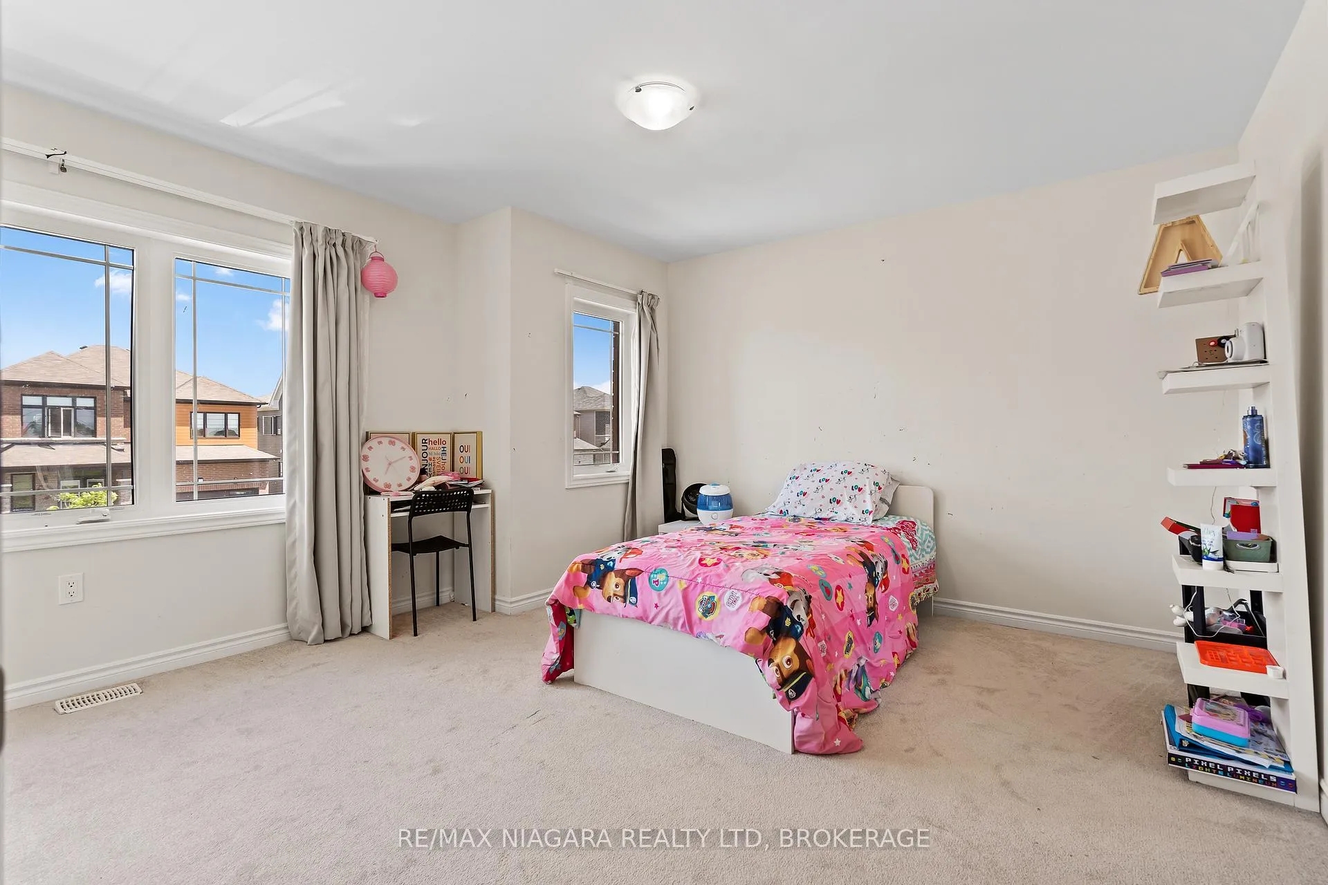 Photo 23 of 110 Explorer Way, Thorold, Rolling Meadows — HOMEH