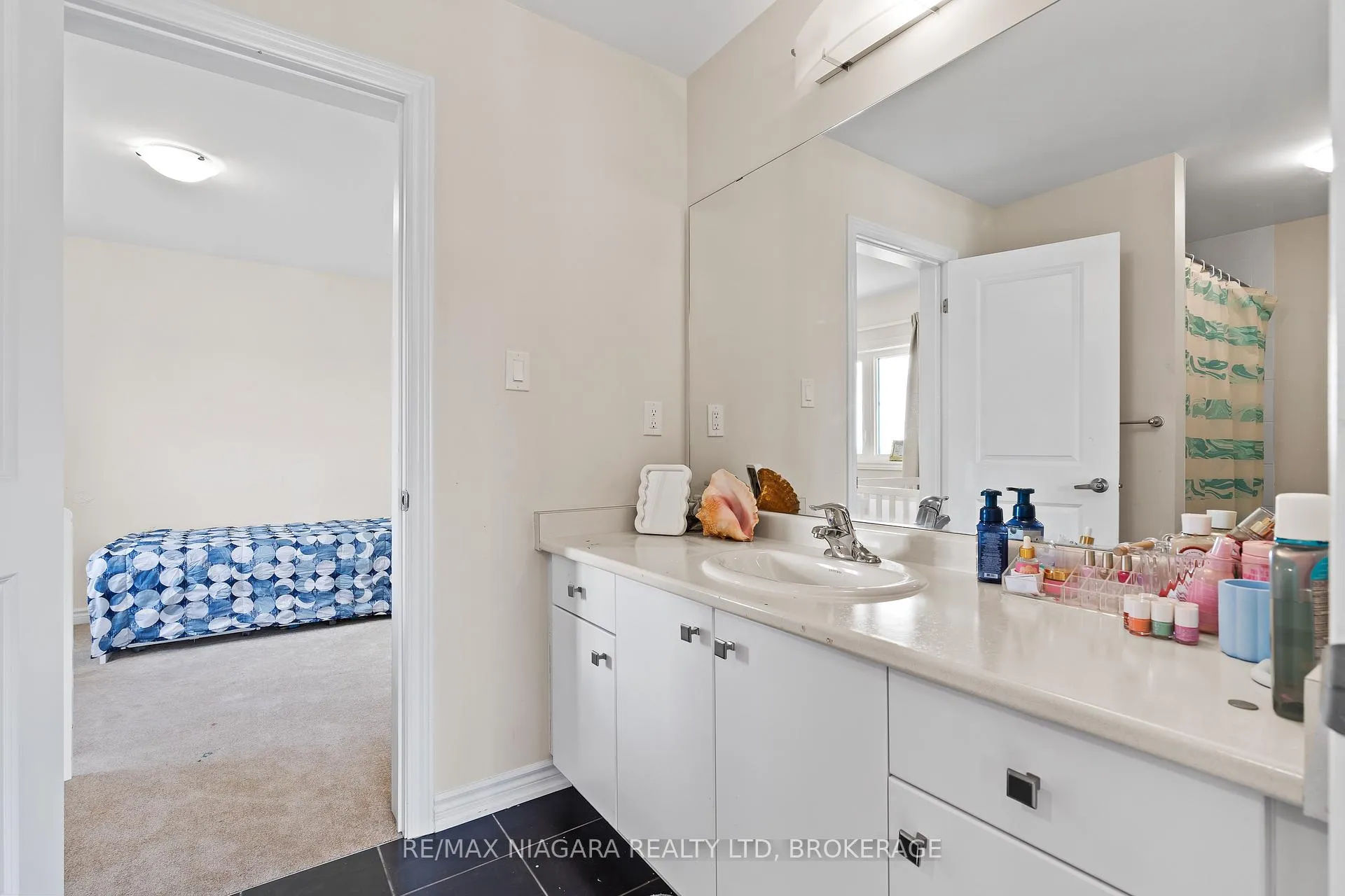 Photo 25 of 110 Explorer Way, Thorold, Rolling Meadows — HOMEH