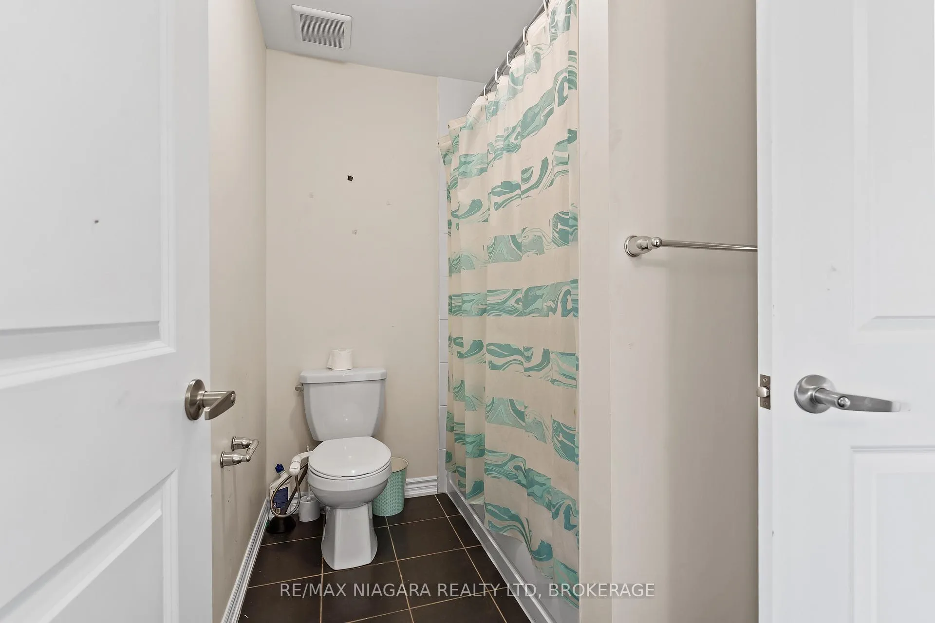 Photo 26 of 110 Explorer Way, Thorold, Rolling Meadows — HOMEH