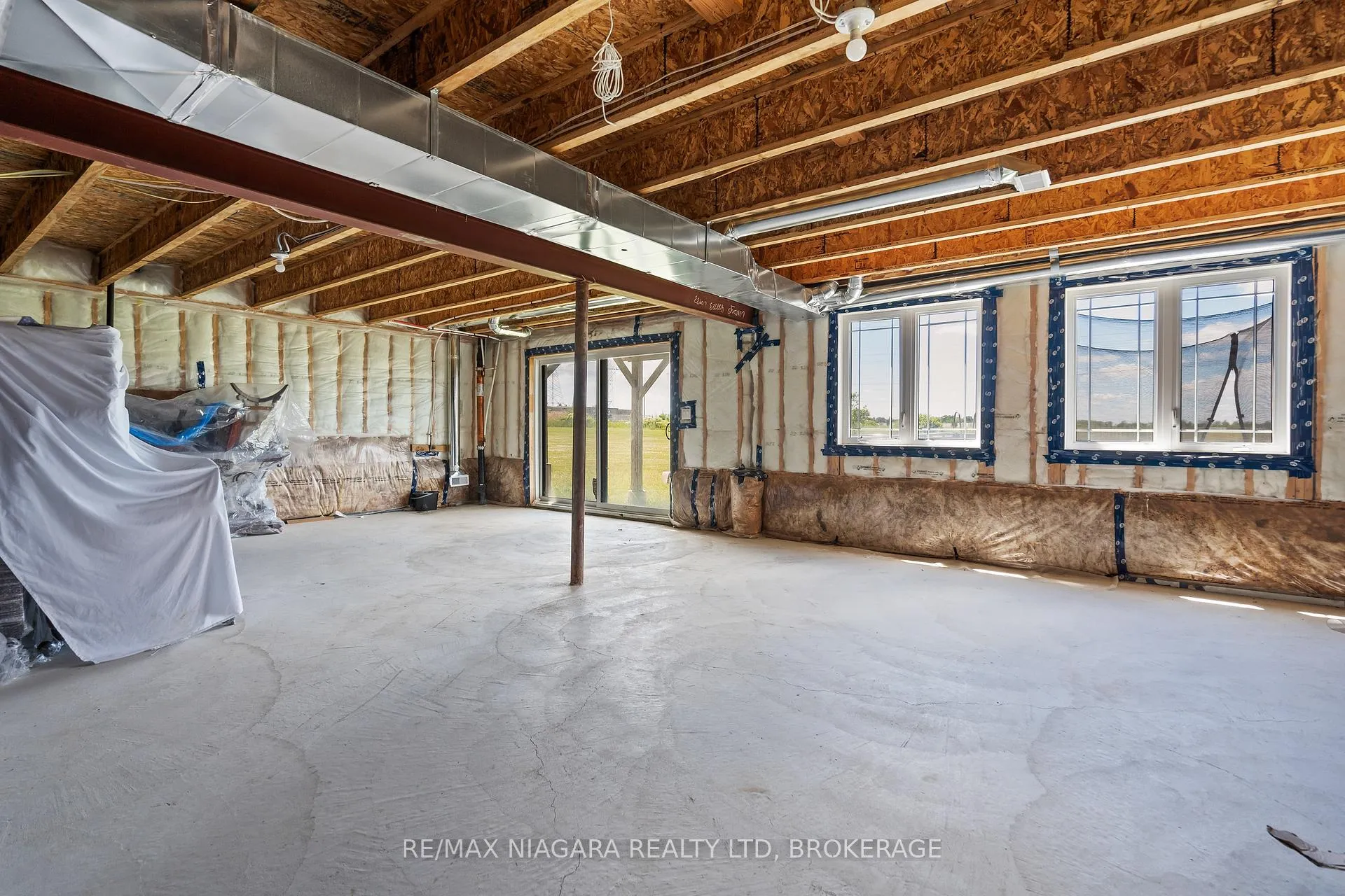 Photo 31 of 110 Explorer Way, Thorold, Rolling Meadows — HOMEH