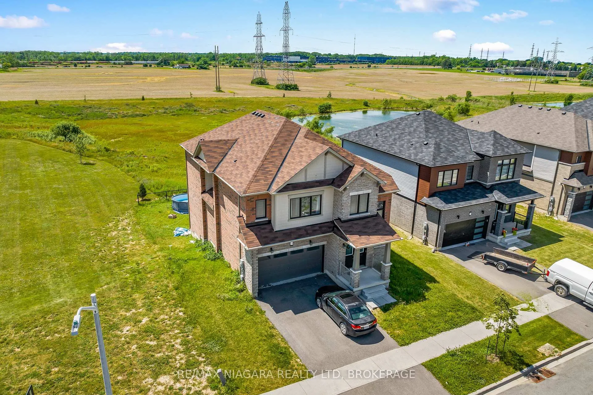 Photo 34 of 110 Explorer Way, Thorold, Rolling Meadows — HOMEH