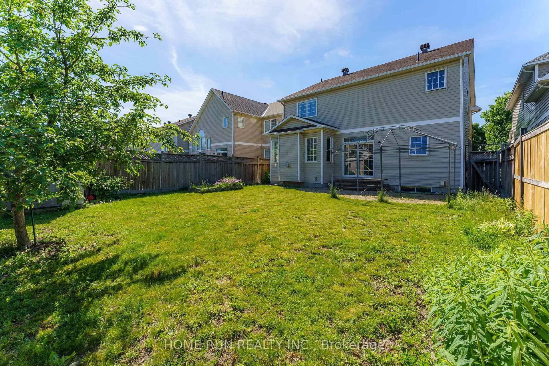 Photo 4 of 103 Cheyenne Way, Ottawa, Barrhaven - Stonebridge — HOMEH