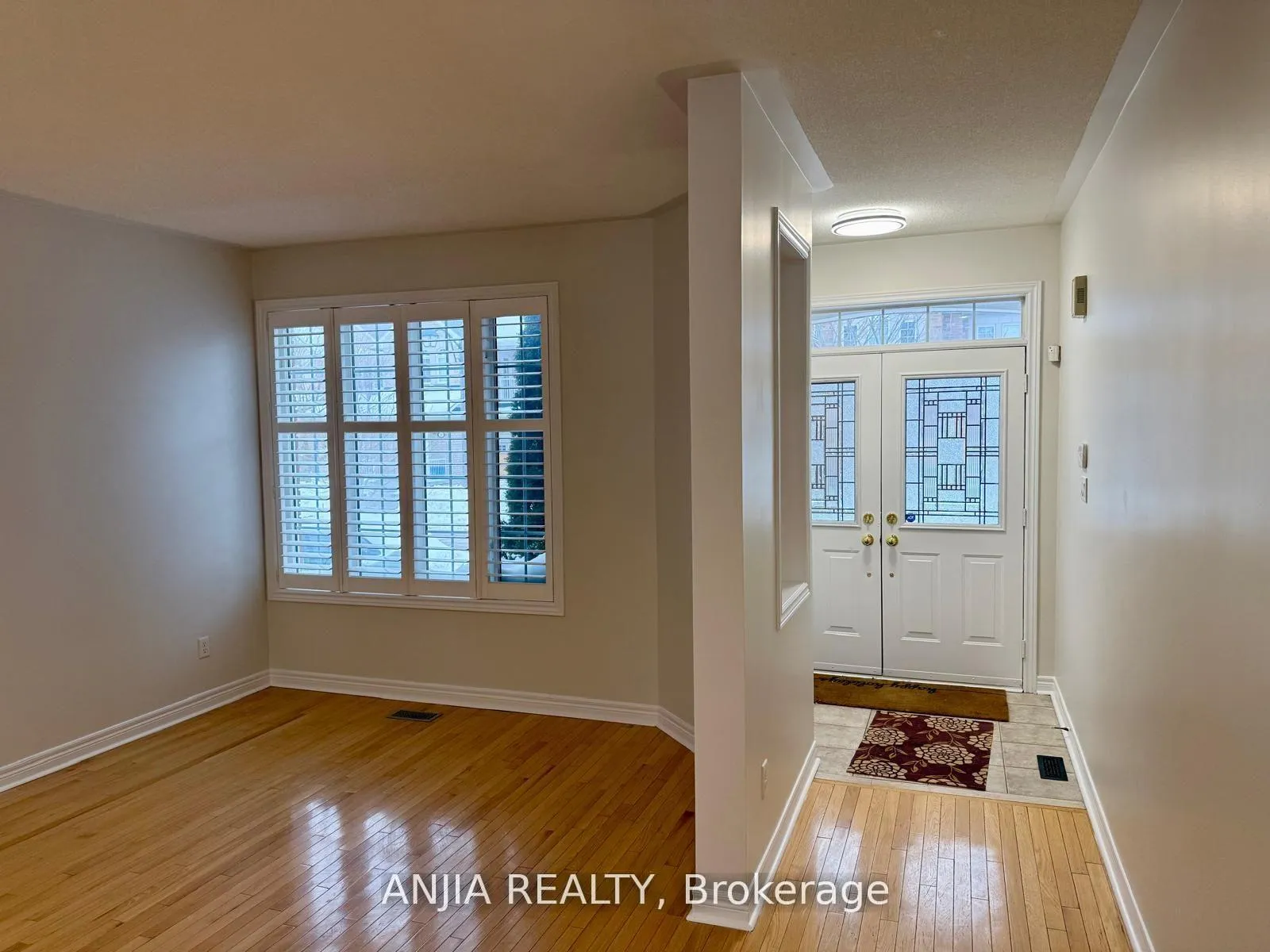 Photo 2 of 17 Ambercroft Street, Markham, Greensborough — HOMEH