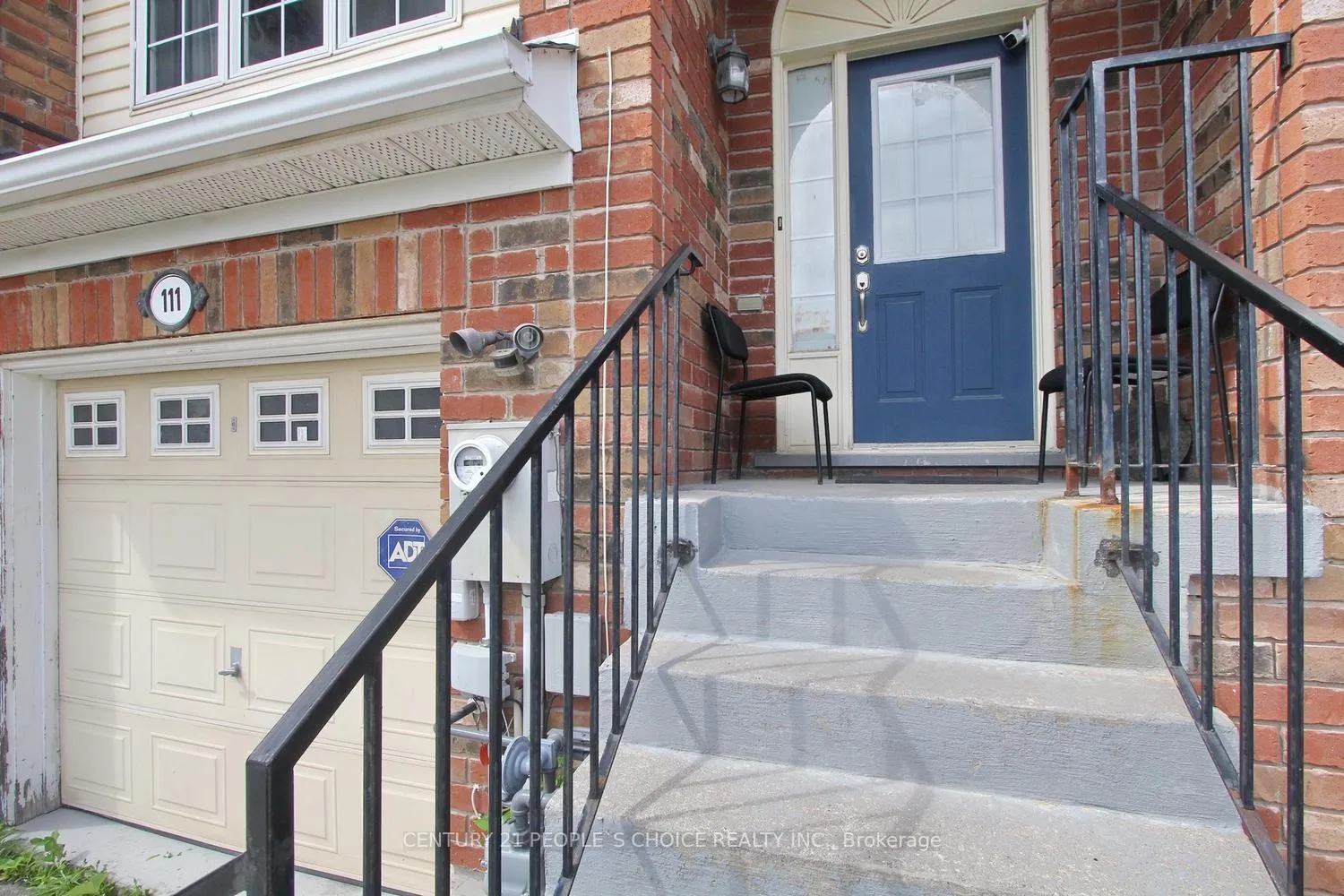 Photo 3 of 111 Dunlop Court, Brampton, Fletcher's Meadow — HOMEH