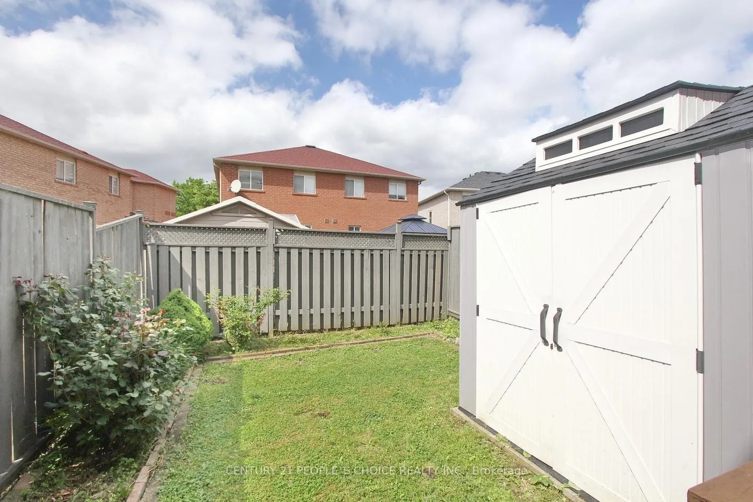 Photo 26 of 111 Dunlop Court, Brampton, Fletcher's Meadow — HOMEH