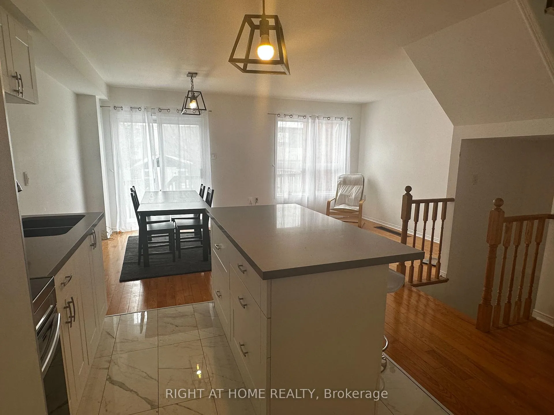 Photo 9 of 54 Henderson Crescent, New Tecumseth, Alliston — HOMEH