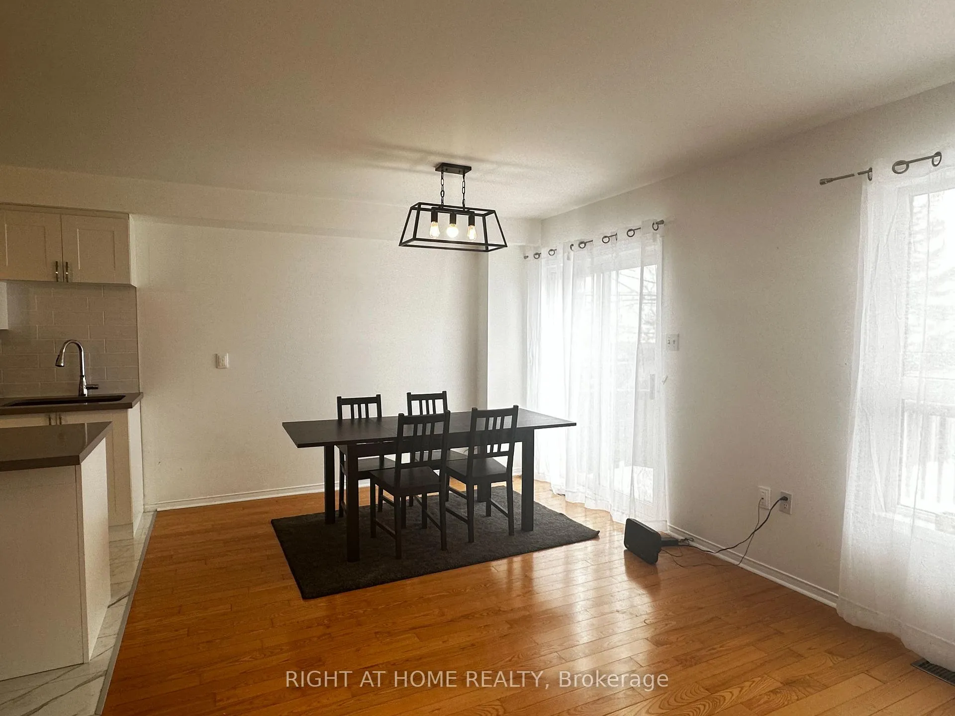Photo 3 of 54 Henderson Crescent, New Tecumseth, Alliston — HOMEH
