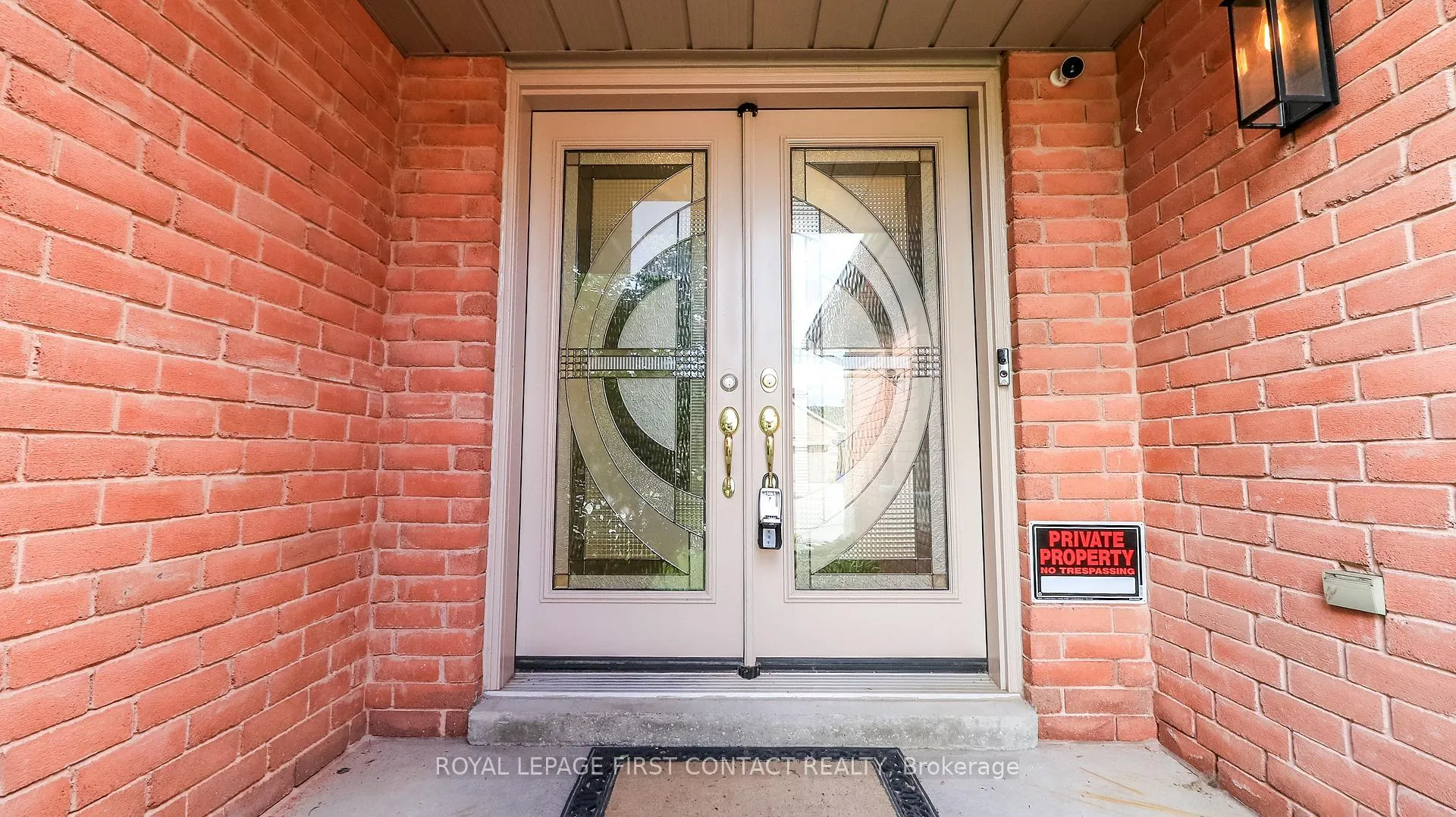 Photo 5 of 165 Sproule Drive, Barrie, Edgehill Drive — HOMEH