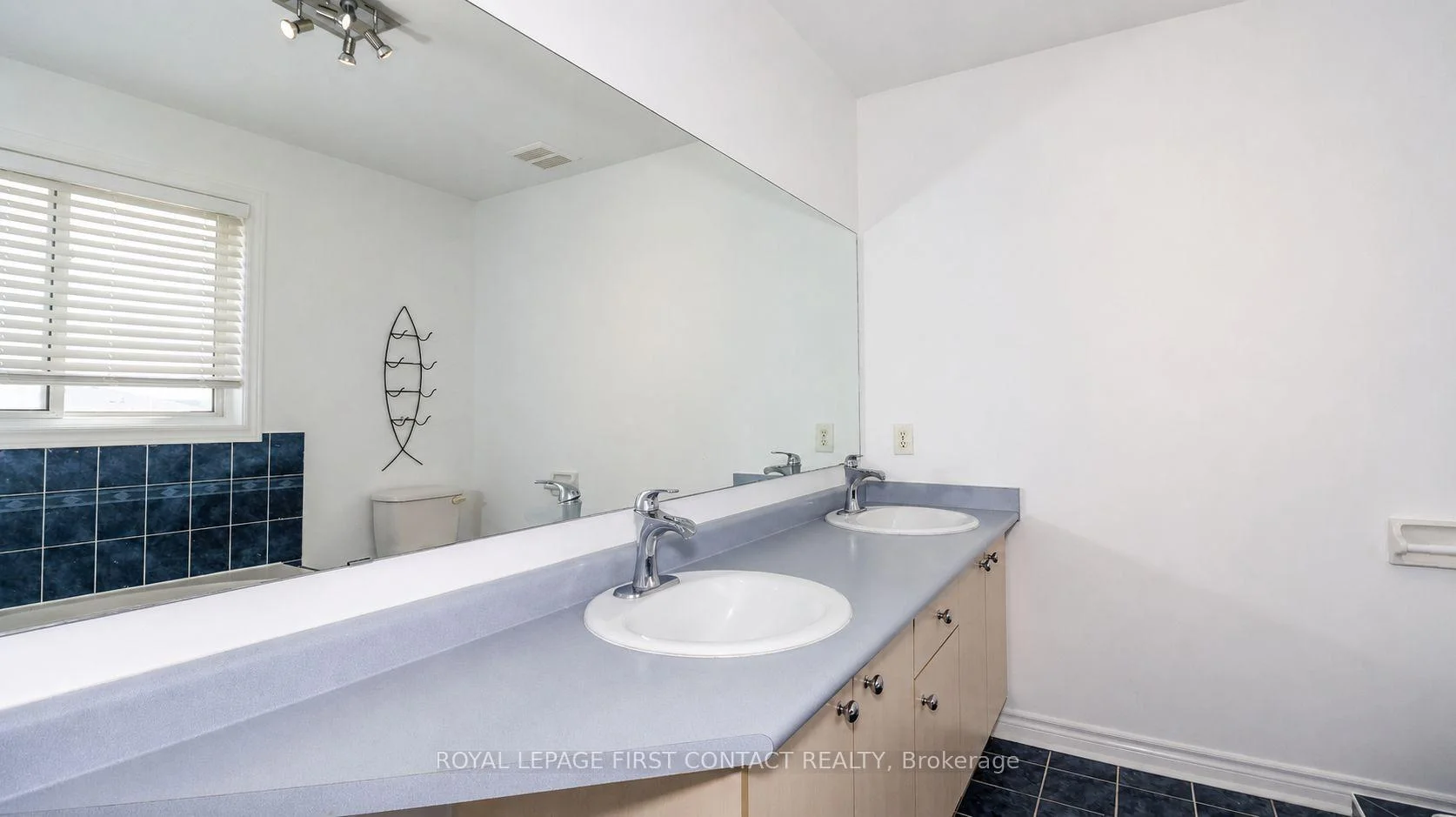 Photo 40 of 165 Sproule Drive, Barrie, Edgehill Drive — HOMEH