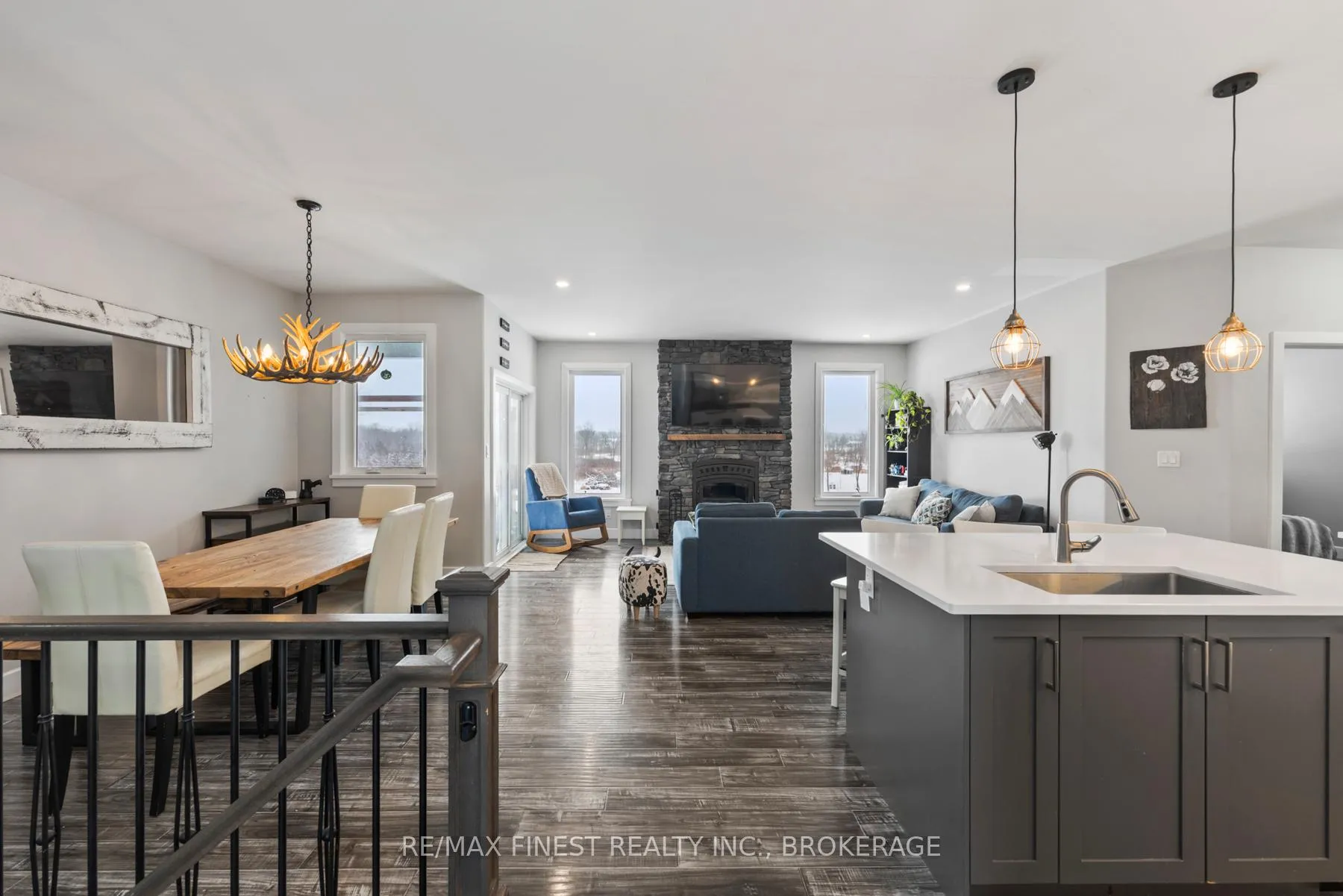 Photo 9 of 923 Maple Road, Loyalist, Lennox and Addington - South — HOMEH
