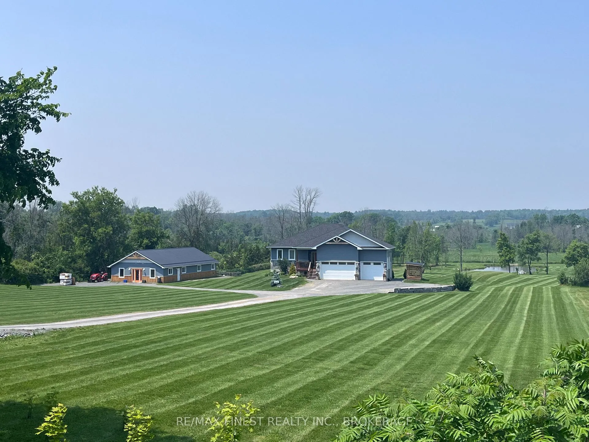 Photo 44 of 923 Maple Road, Loyalist, Lennox and Addington - South — HOMEH