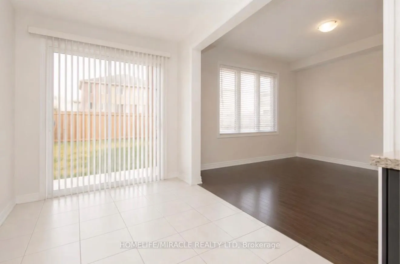 Photo 5 of 16 Ebury Drive, Brampton, Credit Valley — HOMEH