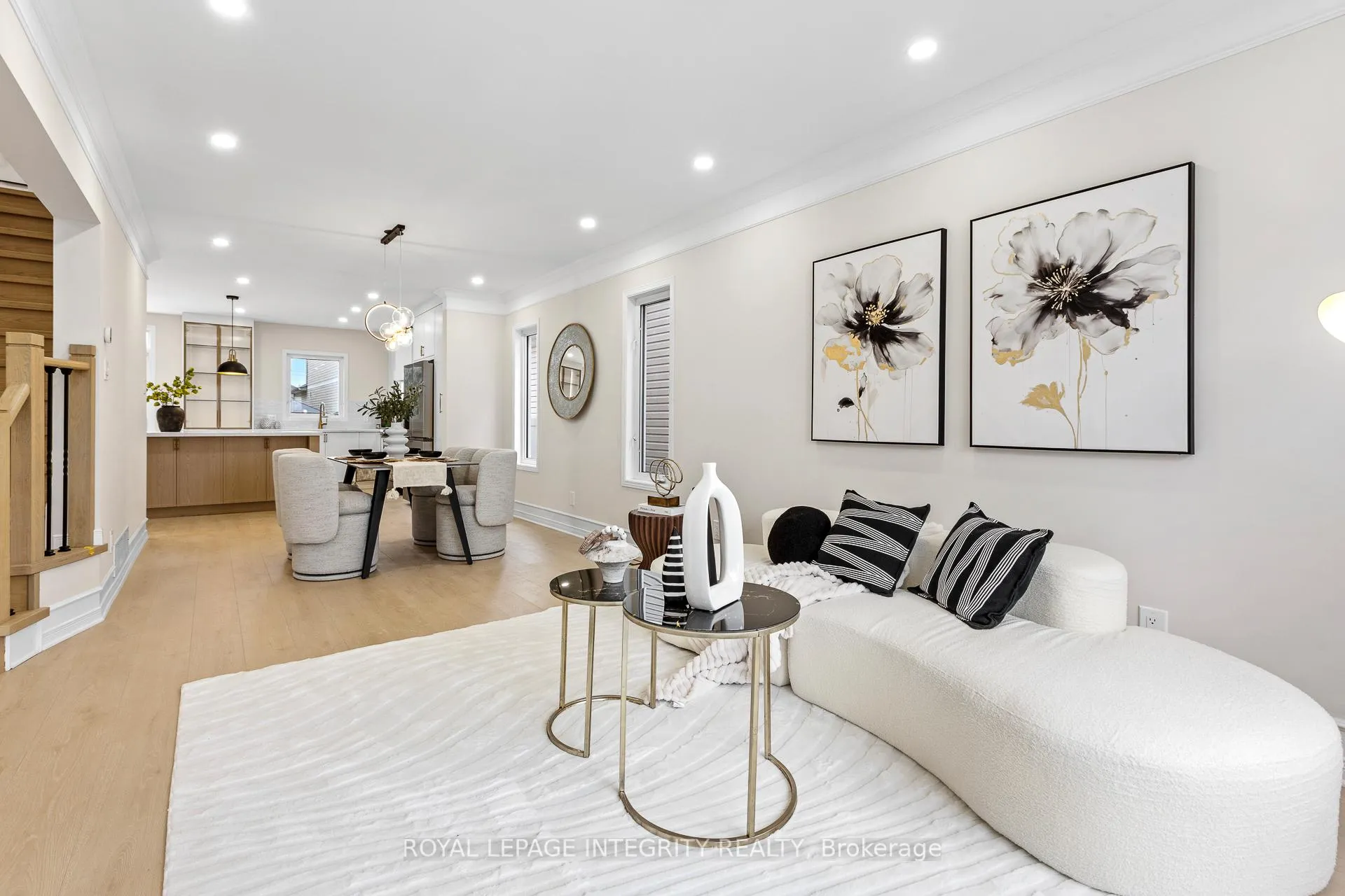 Photo 5 of 1031 Unicorn Avenue, Ottawa, Fallingbrook/Gardenway South — HOMEH