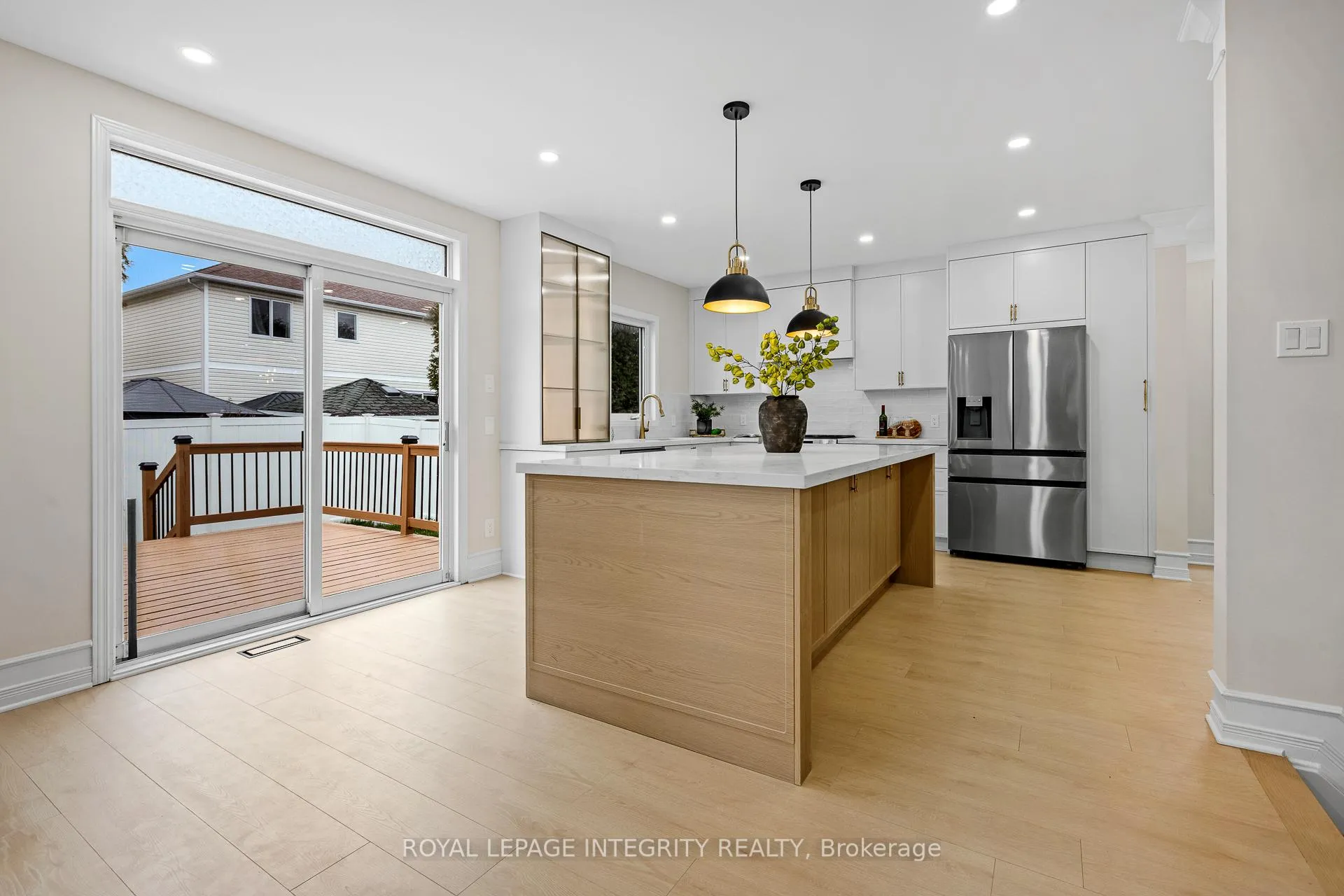 Photo 10 of 1031 Unicorn Avenue, Ottawa, Fallingbrook/Gardenway South — HOMEH