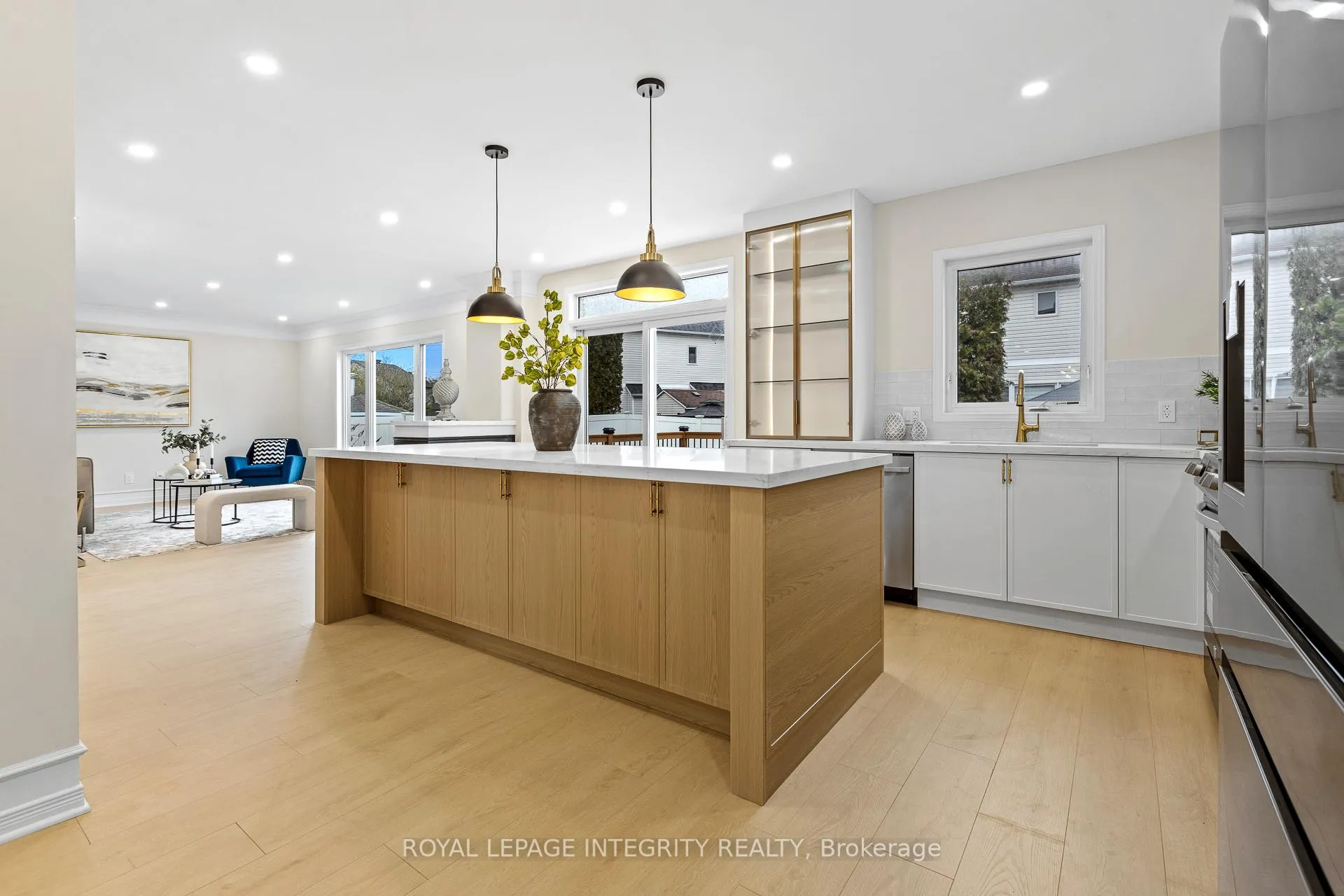 Photo 13 of 1031 Unicorn Avenue, Ottawa, Fallingbrook/Gardenway South — HOMEH