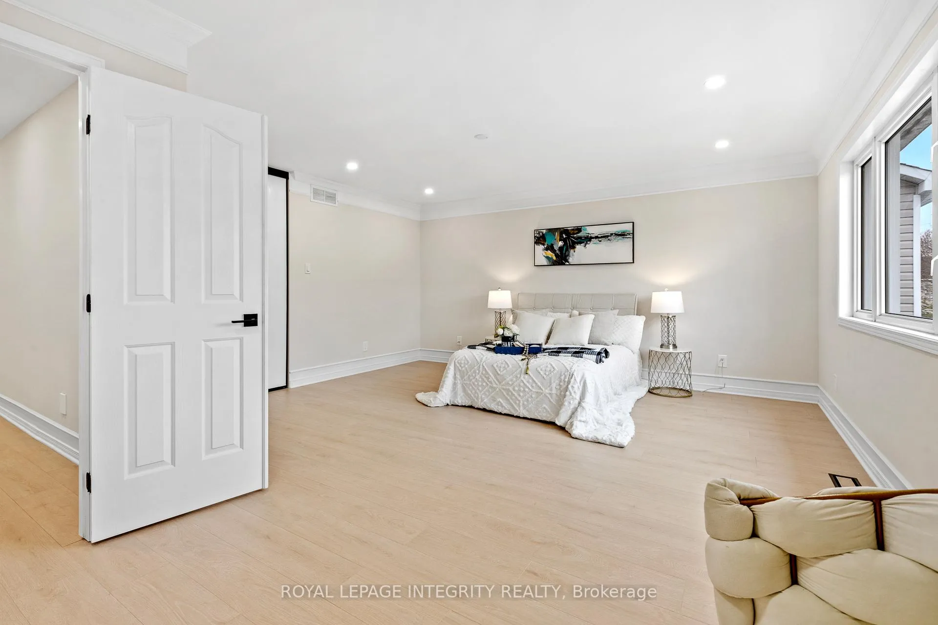 Photo 20 of 1031 Unicorn Avenue, Ottawa, Fallingbrook/Gardenway South — HOMEH