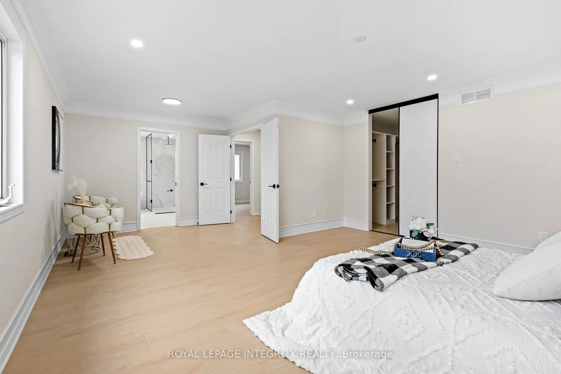 Photo 21 of 1031 Unicorn Avenue, Ottawa, Fallingbrook/Gardenway South — HOMEH
