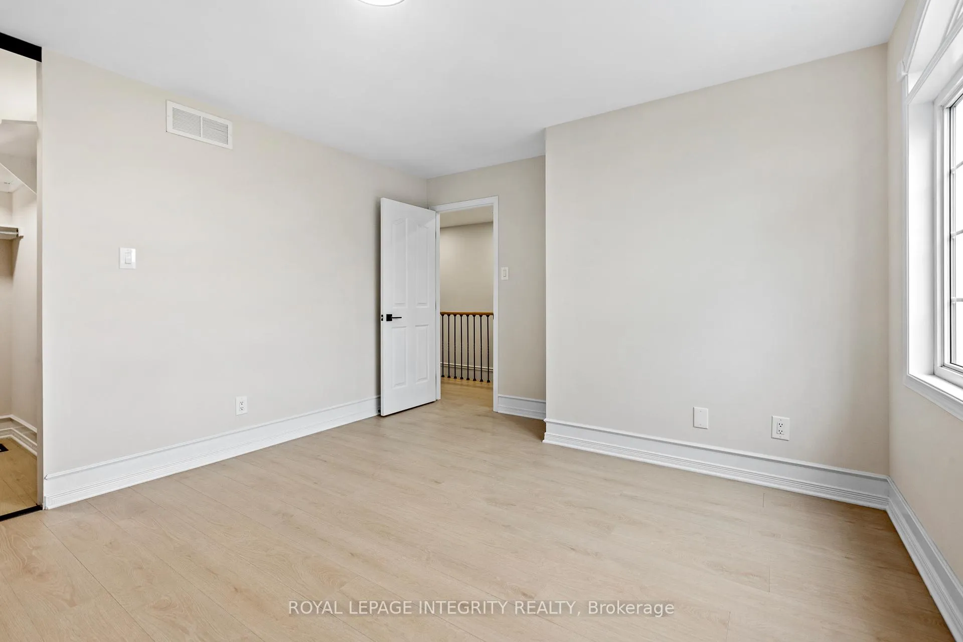 Photo 24 of 1031 Unicorn Avenue, Ottawa, Fallingbrook/Gardenway South — HOMEH