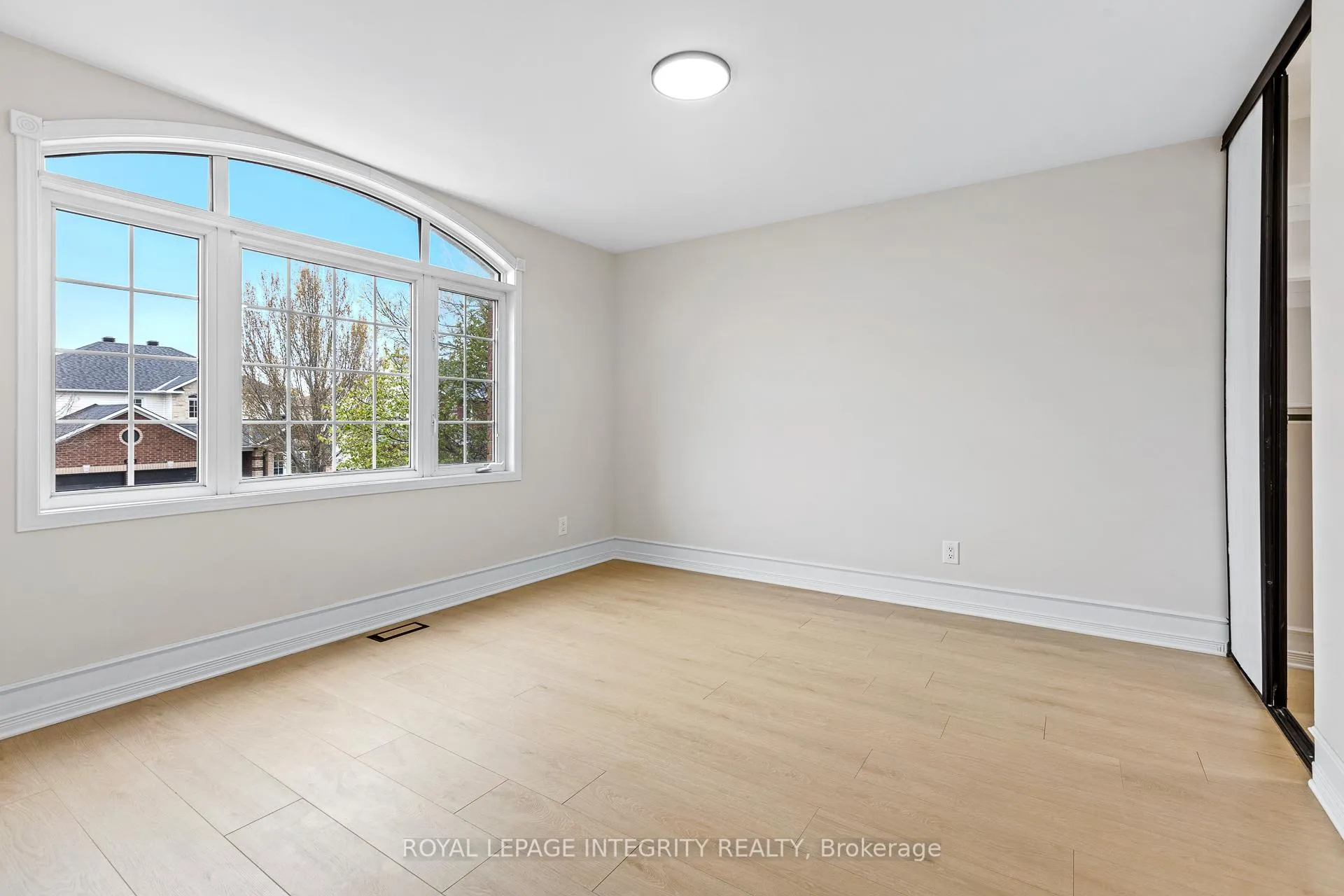 Photo 26 of 1031 Unicorn Avenue, Ottawa, Fallingbrook/Gardenway South — HOMEH