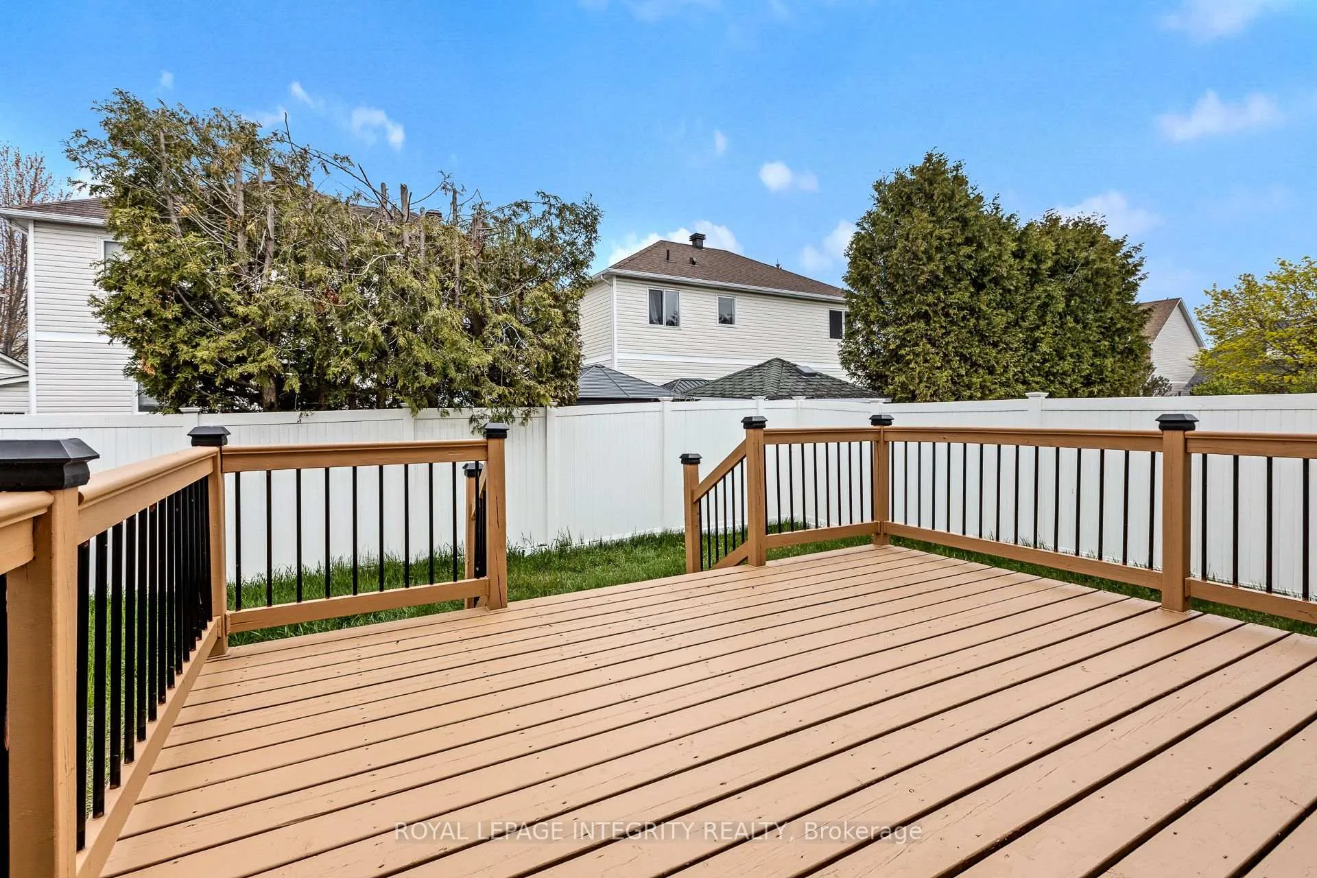 Photo 35 of 1031 Unicorn Avenue, Ottawa, Fallingbrook/Gardenway South — HOMEH