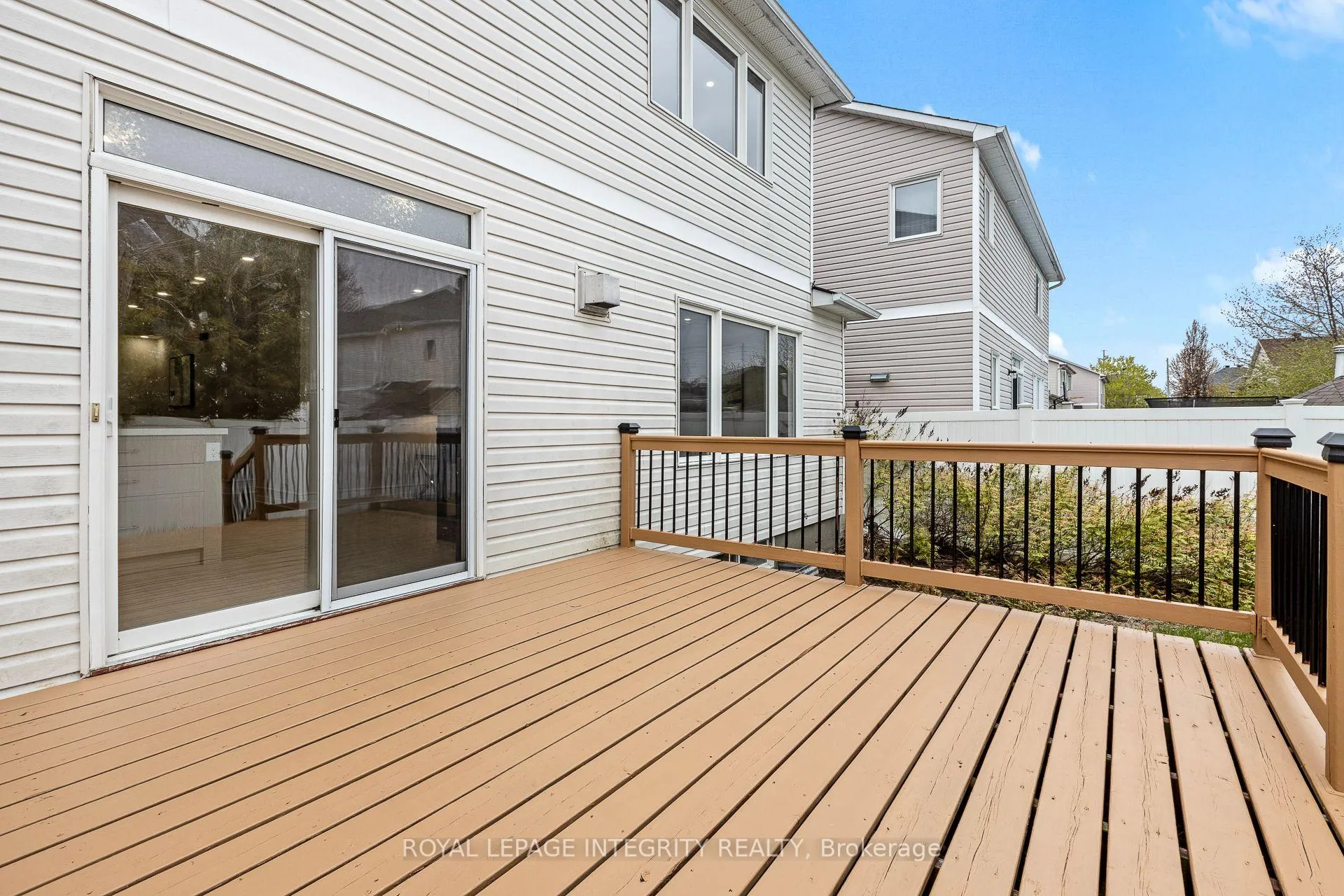 Photo 37 of 1031 Unicorn Avenue, Ottawa, Fallingbrook/Gardenway South — HOMEH