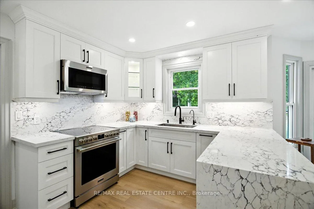 Photo 15 of 29 Currie Drive, Puslinch, Morriston — HOMEH
