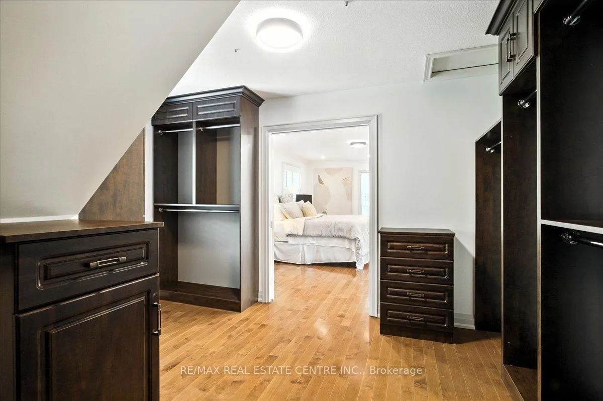 Photo 22 of 29 Currie Drive, Puslinch, Morriston — HOMEH
