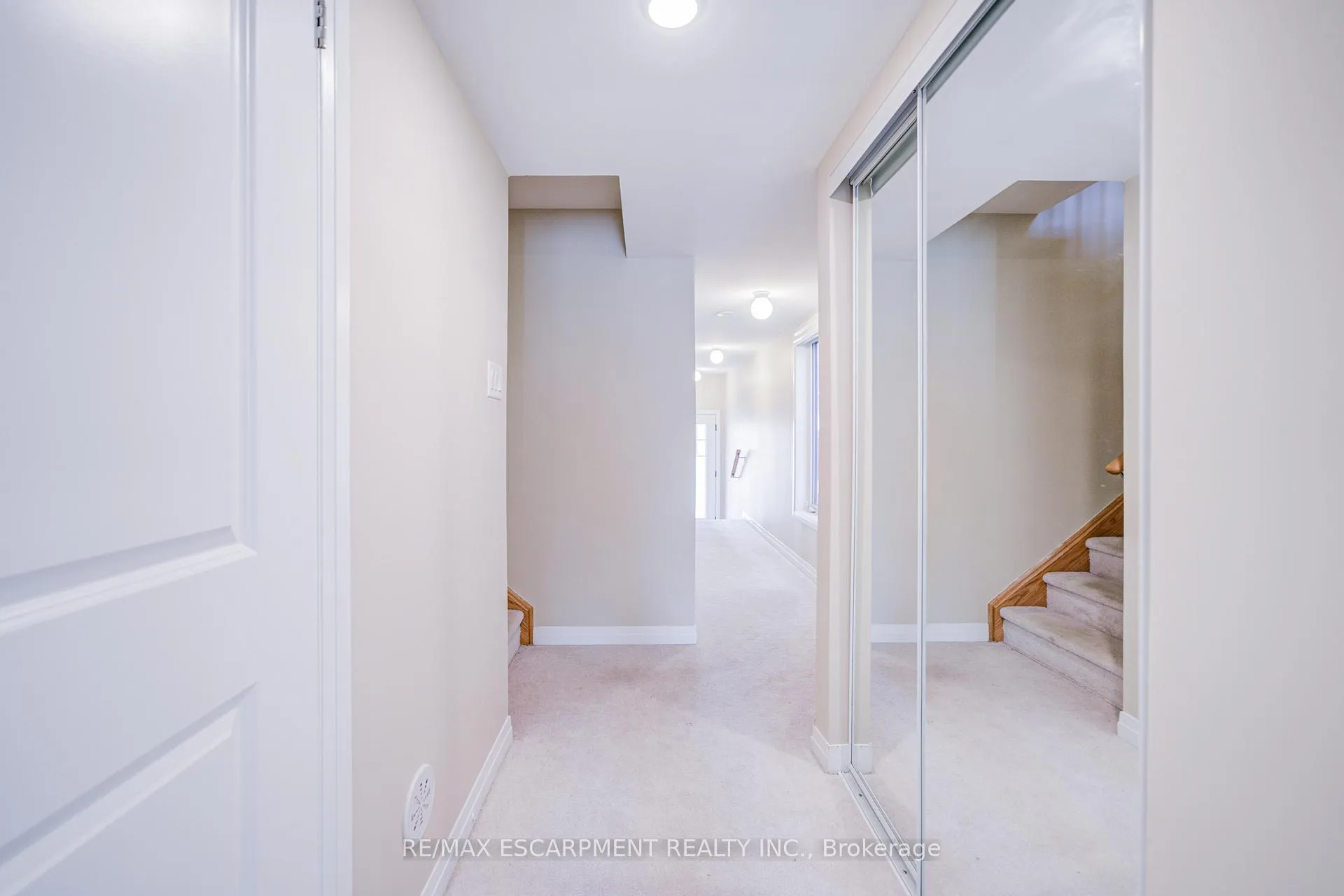 Photo 9 of 1553 Green Road, Clarington, Bowmanville — HOMEH