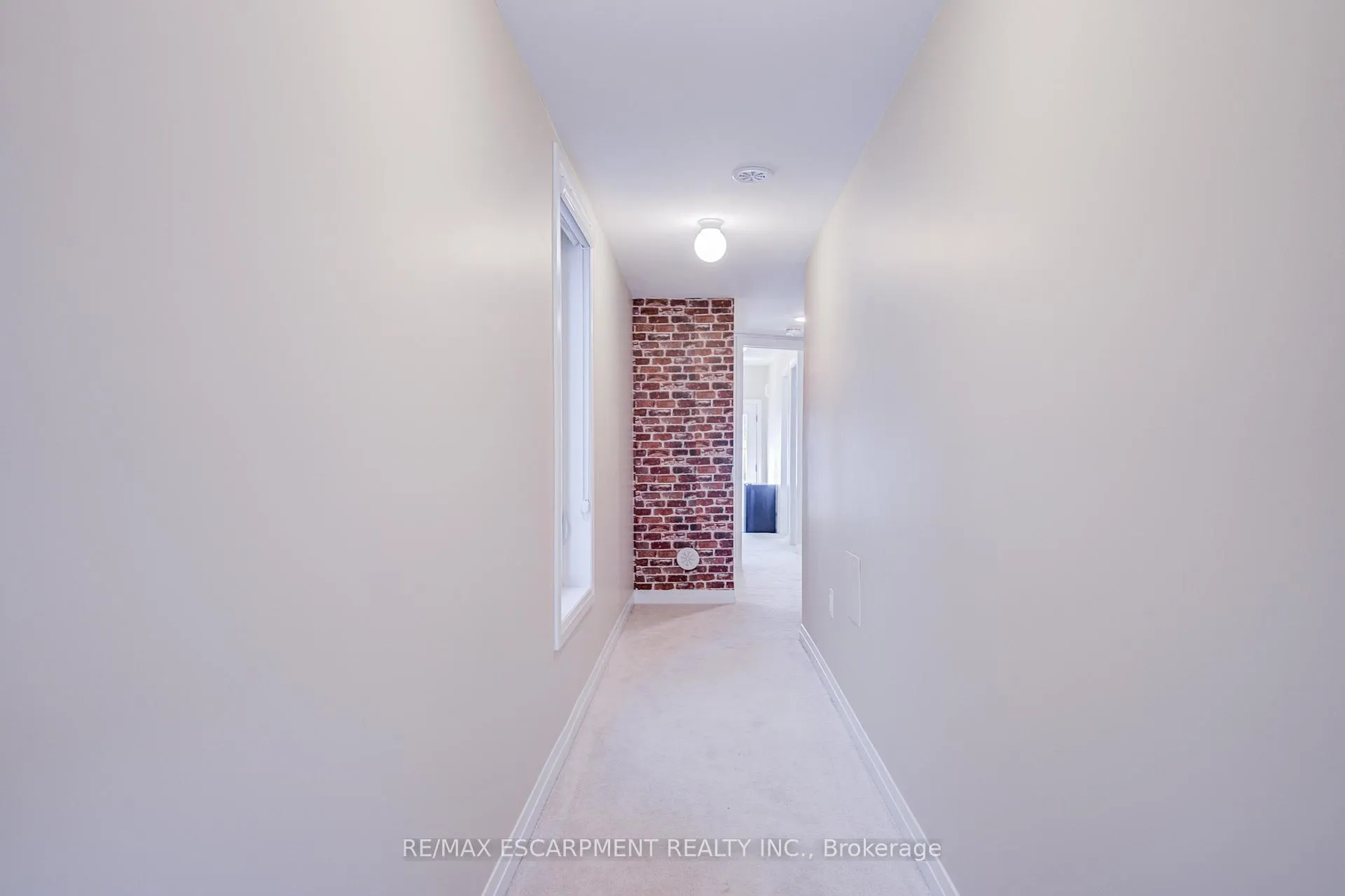Photo 11 of 1553 Green Road, Clarington, Bowmanville — HOMEH