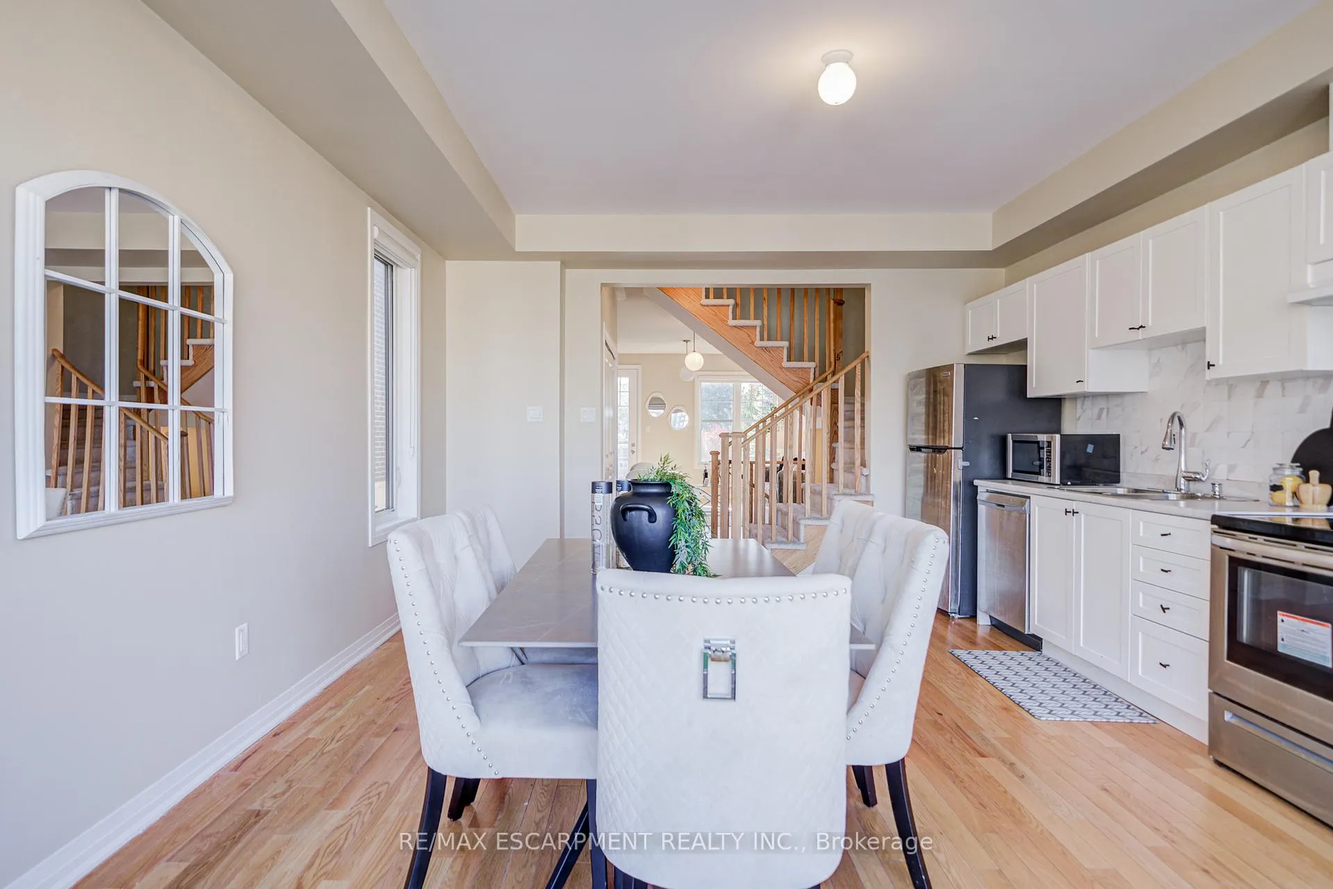 Photo 19 of 1553 Green Road, Clarington, Bowmanville — HOMEH