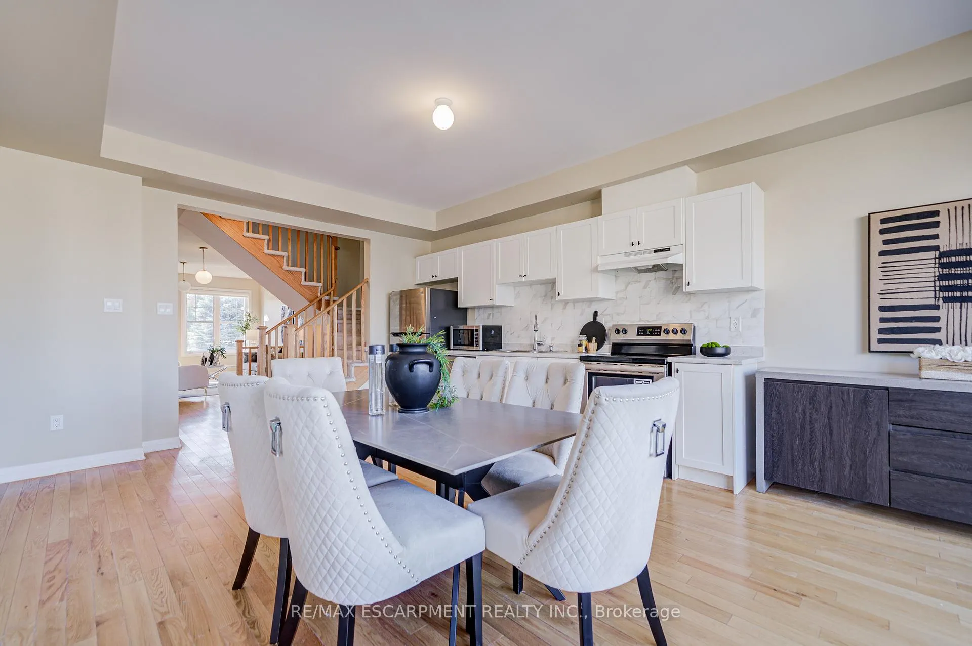 Photo 20 of 1553 Green Road, Clarington, Bowmanville — HOMEH