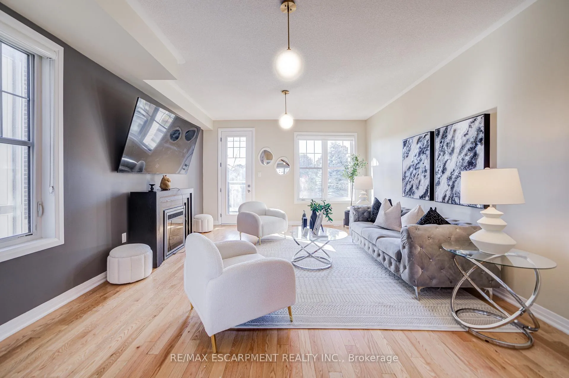 Photo 24 of 1553 Green Road, Clarington, Bowmanville — HOMEH