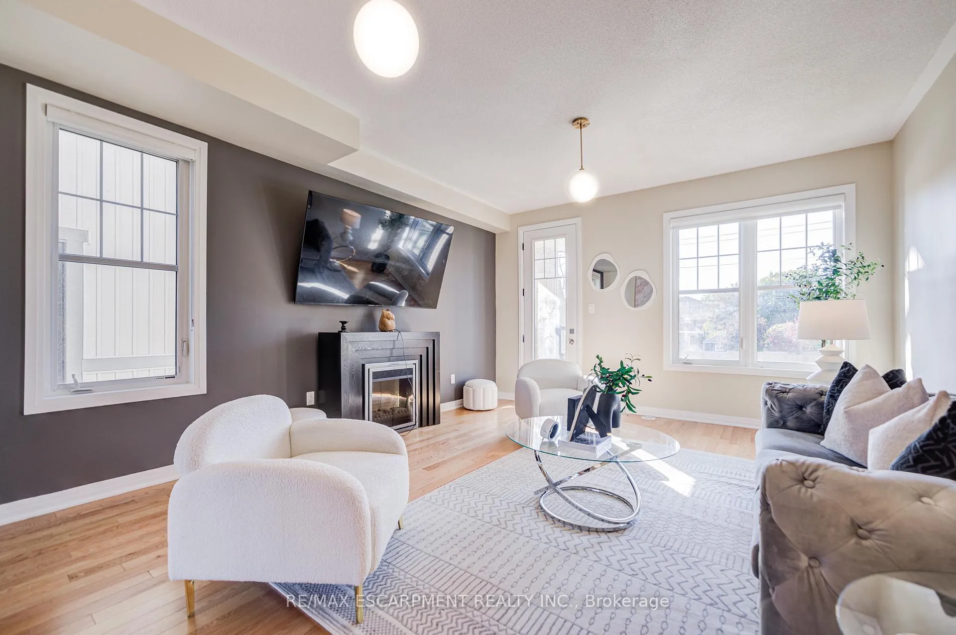 Photo 26 of 1553 Green Road, Clarington, Bowmanville — HOMEH