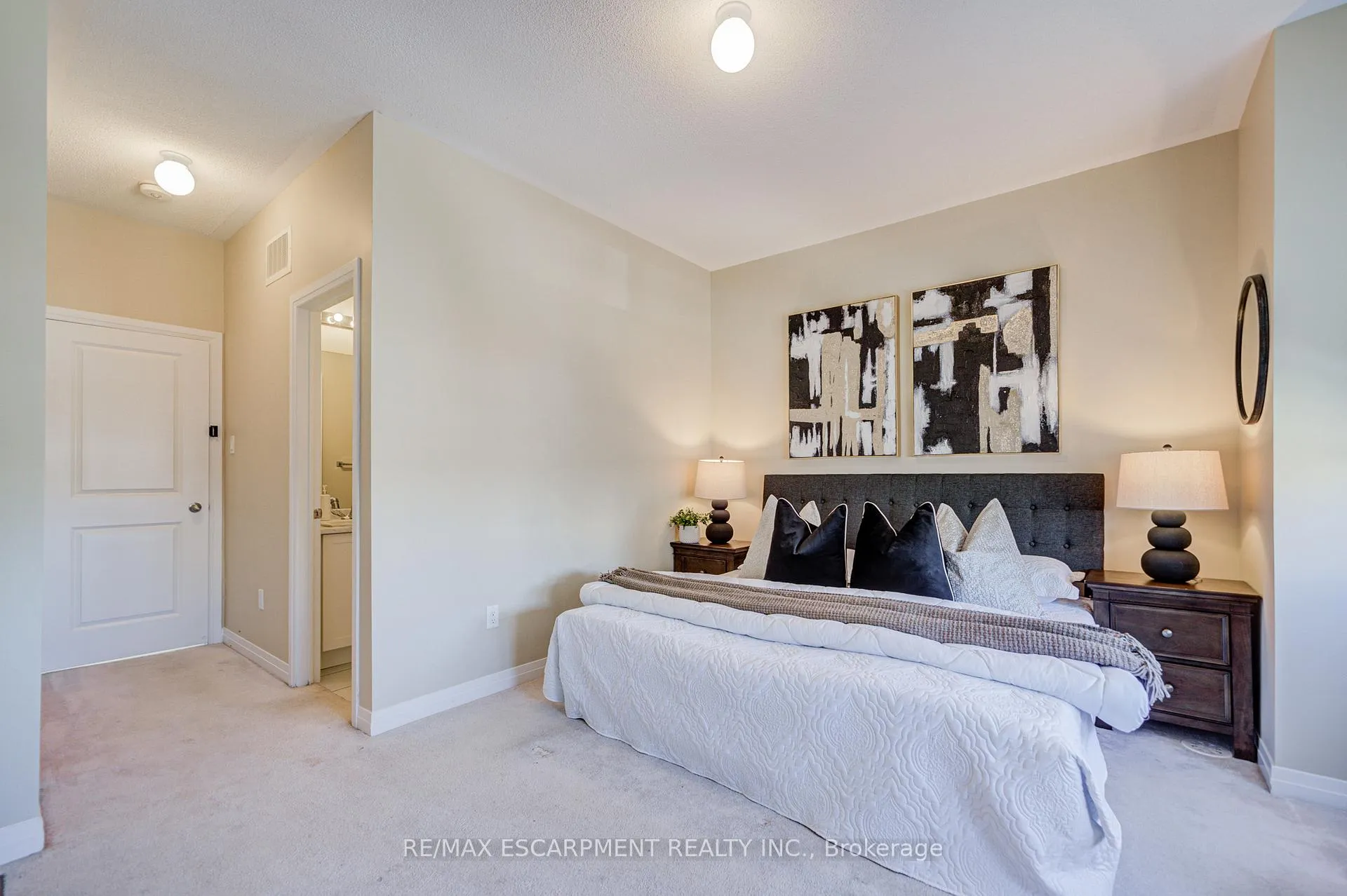 Photo 46 of 1553 Green Road, Clarington, Bowmanville — HOMEH
