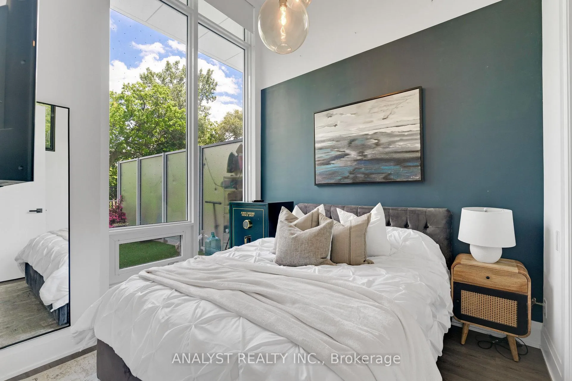 Photo 10 of Unit 103, 20 Brin Drive, Etobicoke, Edenbridge-Humber Valley — HOMEH