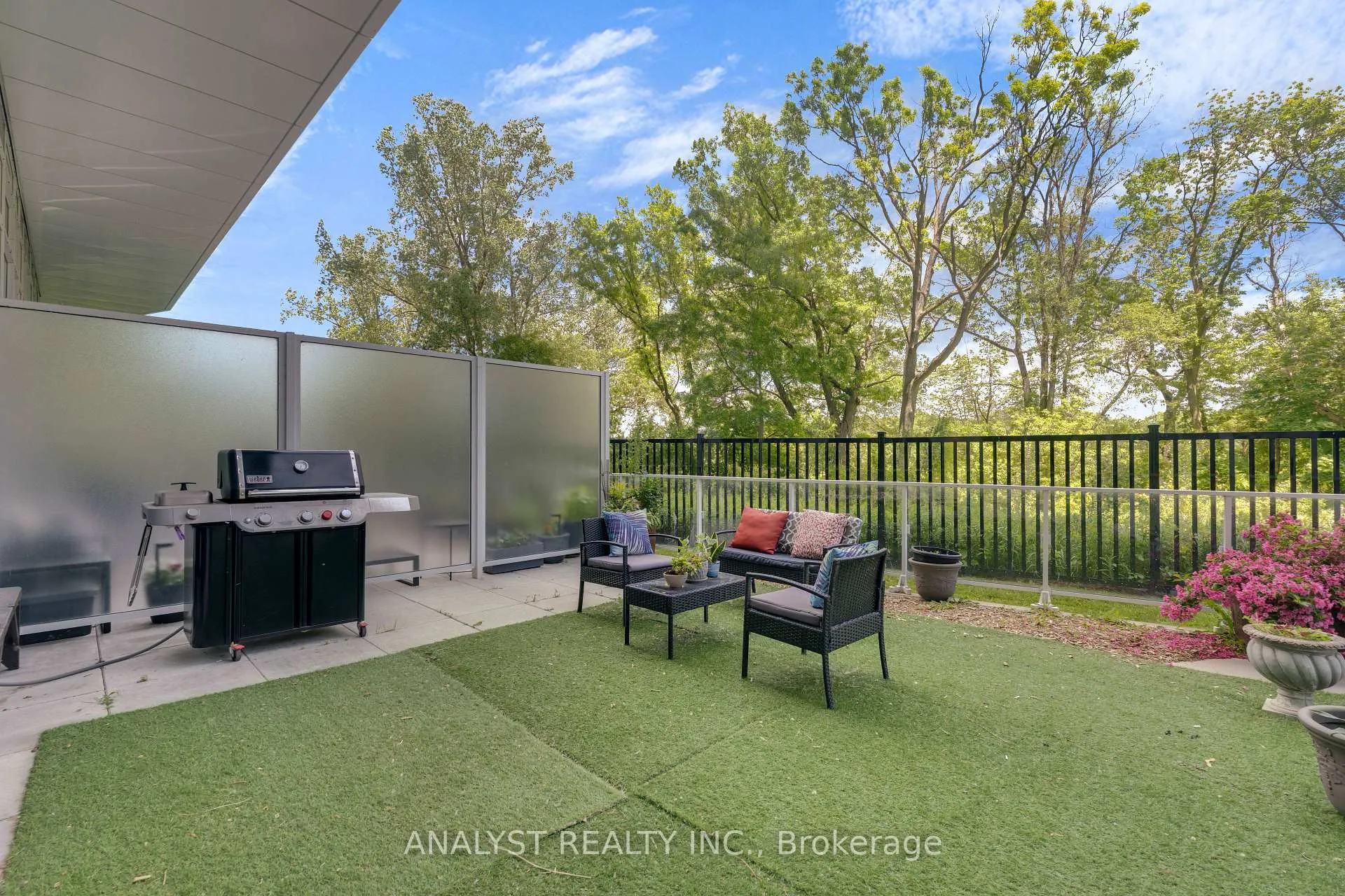 Photo 14 of Unit 103, 20 Brin Drive, Etobicoke, Edenbridge-Humber Valley — HOMEH