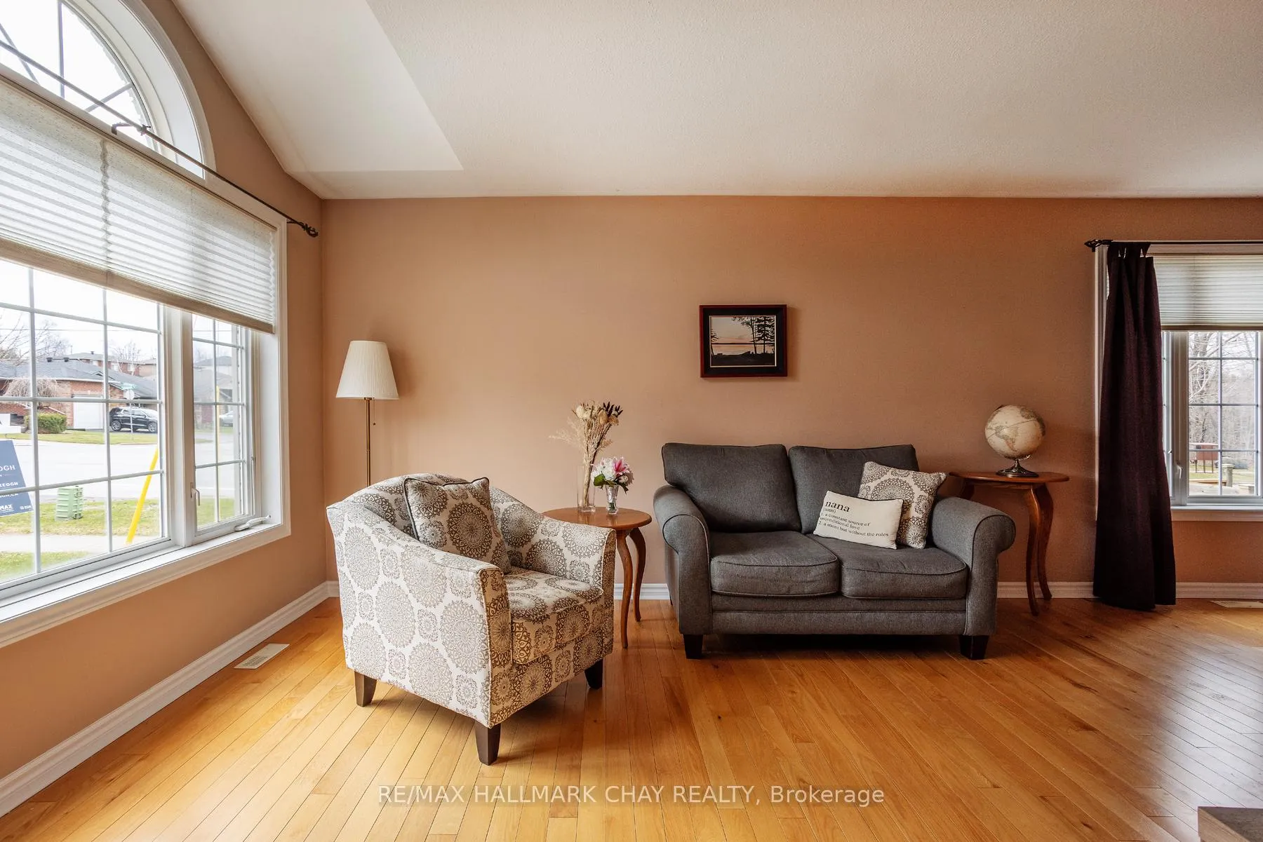 Photo 3 of 66 Osprey Ridge Road, Barrie, East Bayfield — HOMEH