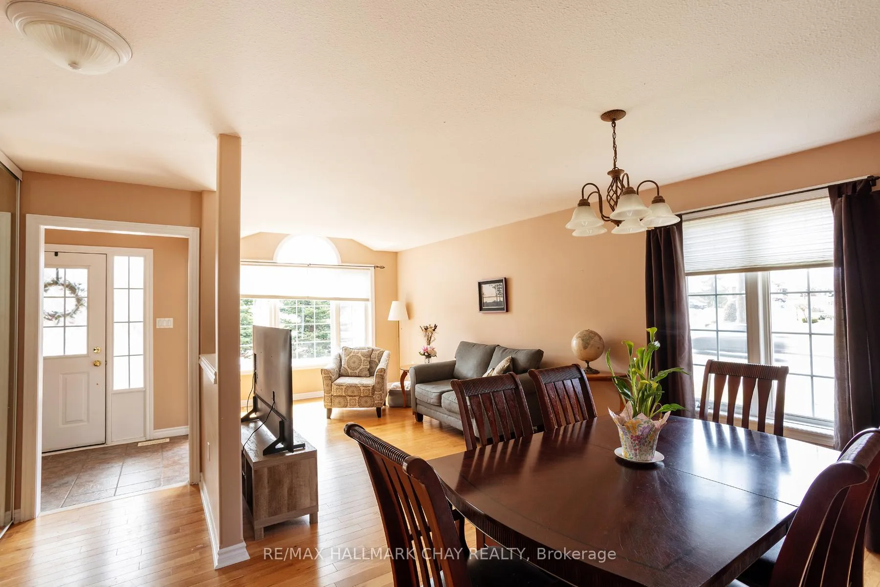 Photo 7 of 66 Osprey Ridge Road, Barrie, East Bayfield — HOMEH