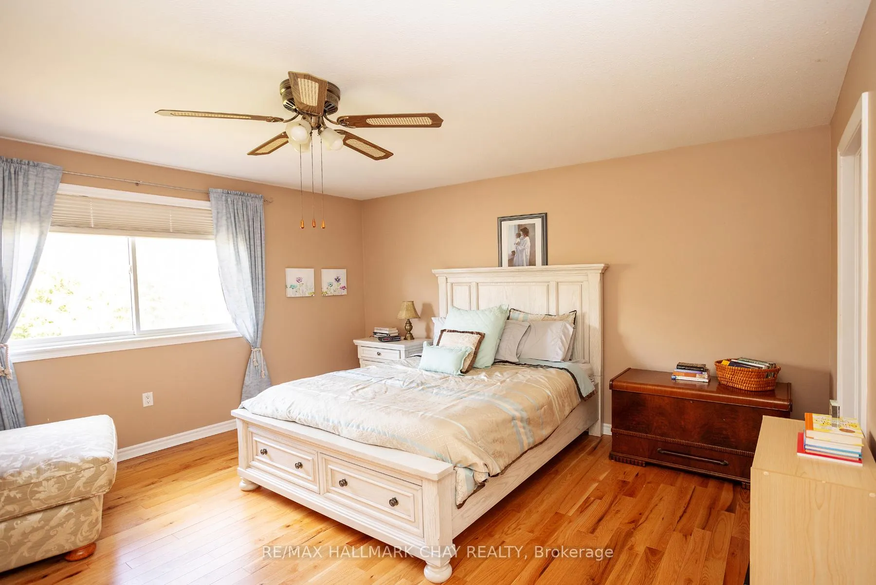 Photo 12 of 66 Osprey Ridge Road, Barrie, East Bayfield — HOMEH