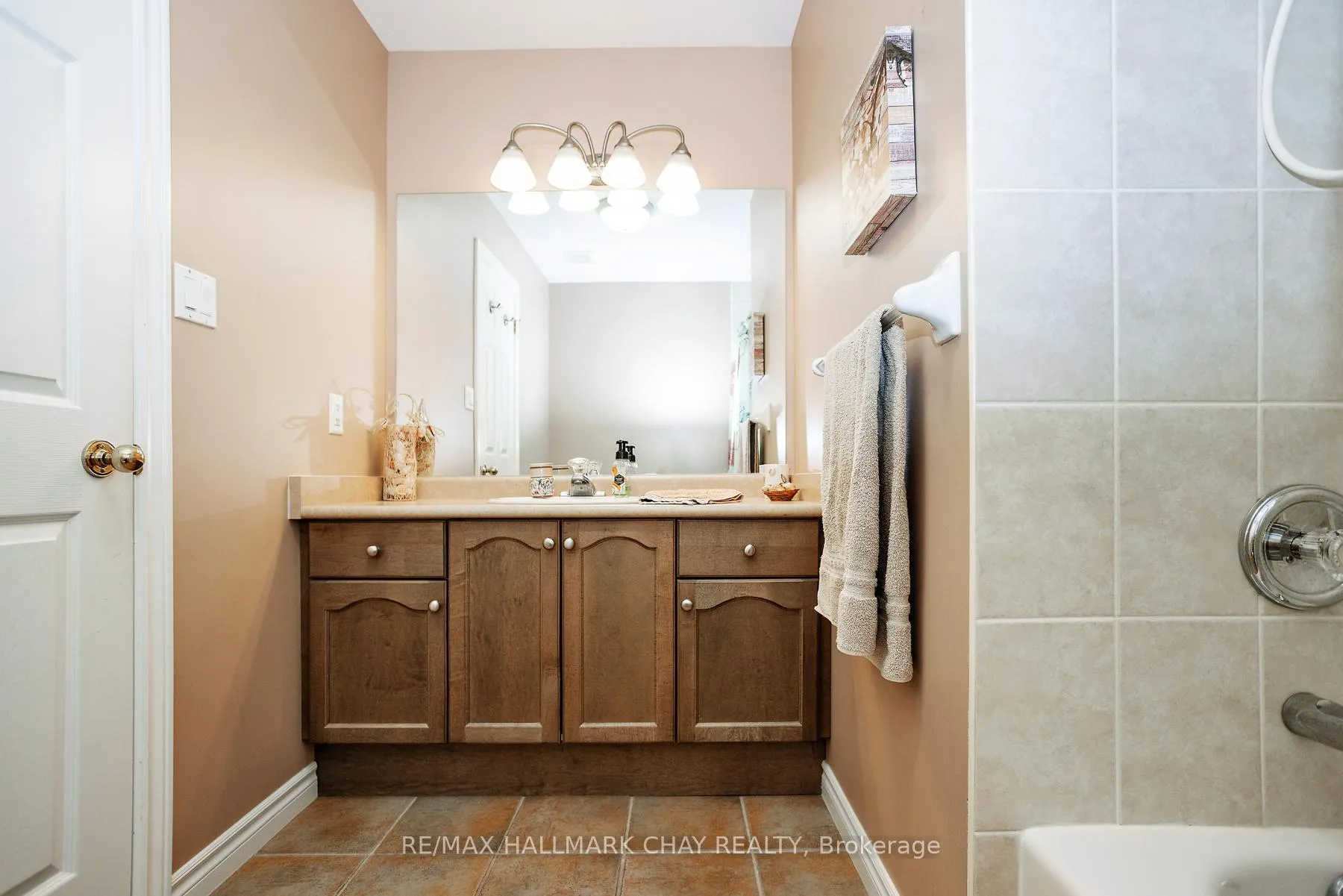 Photo 20 of 66 Osprey Ridge Road, Barrie, East Bayfield — HOMEH