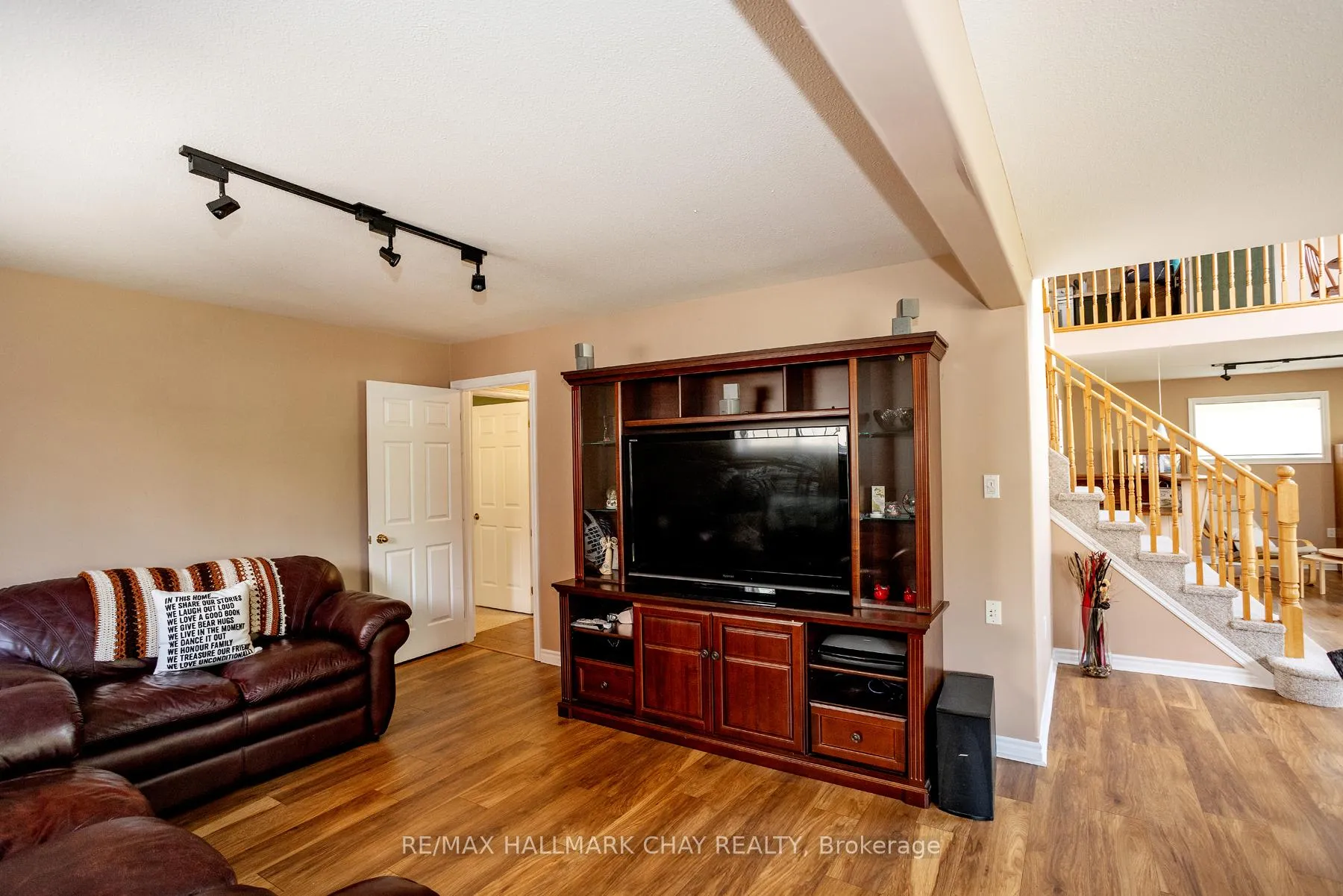 Photo 26 of 66 Osprey Ridge Road, Barrie, East Bayfield — HOMEH