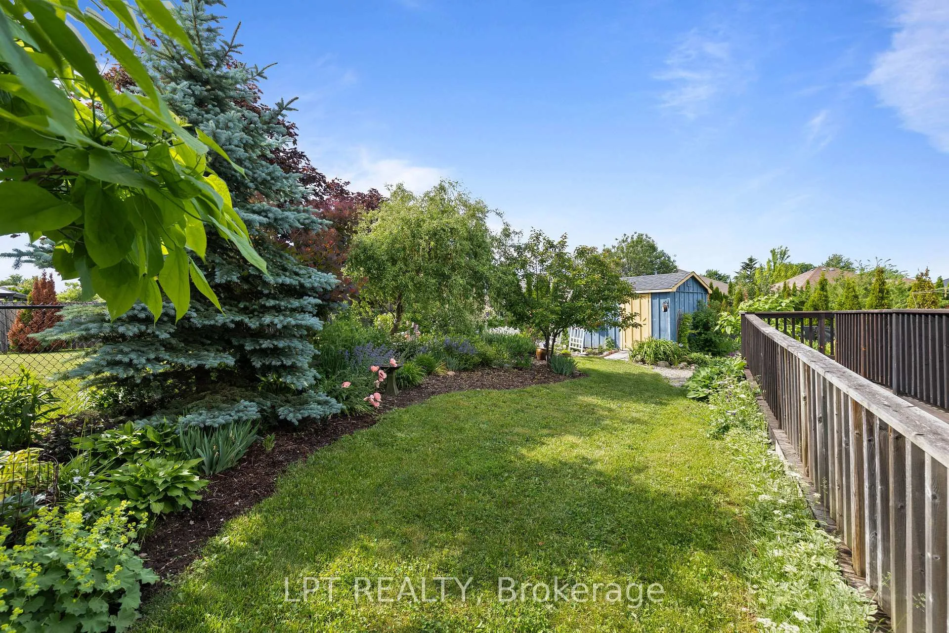 Photo 3 of 40 Gee Crescent, Kawartha Lakes, Lindsay — HOMEH