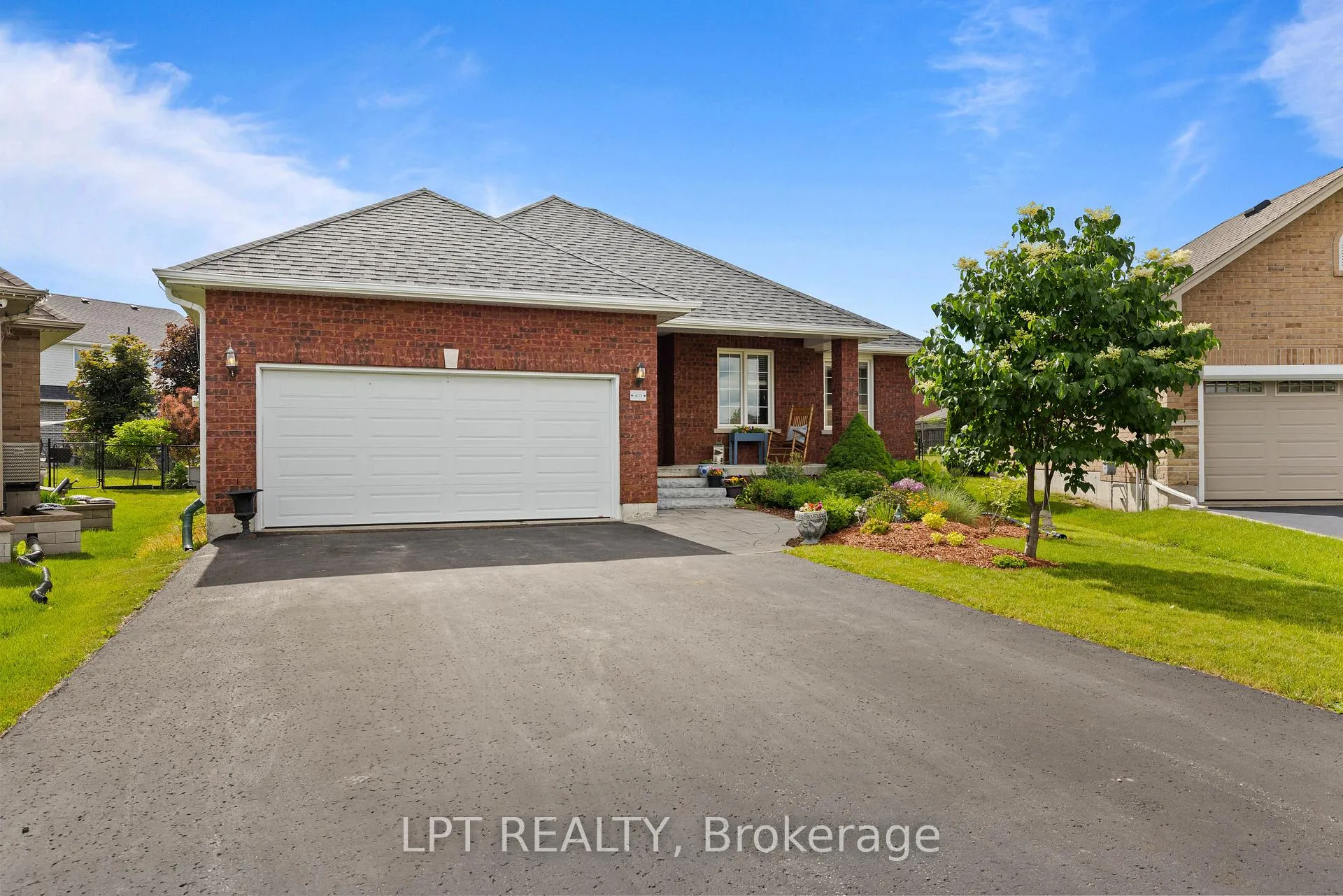 Photo 5 of 40 Gee Crescent, Kawartha Lakes, Lindsay — HOMEH