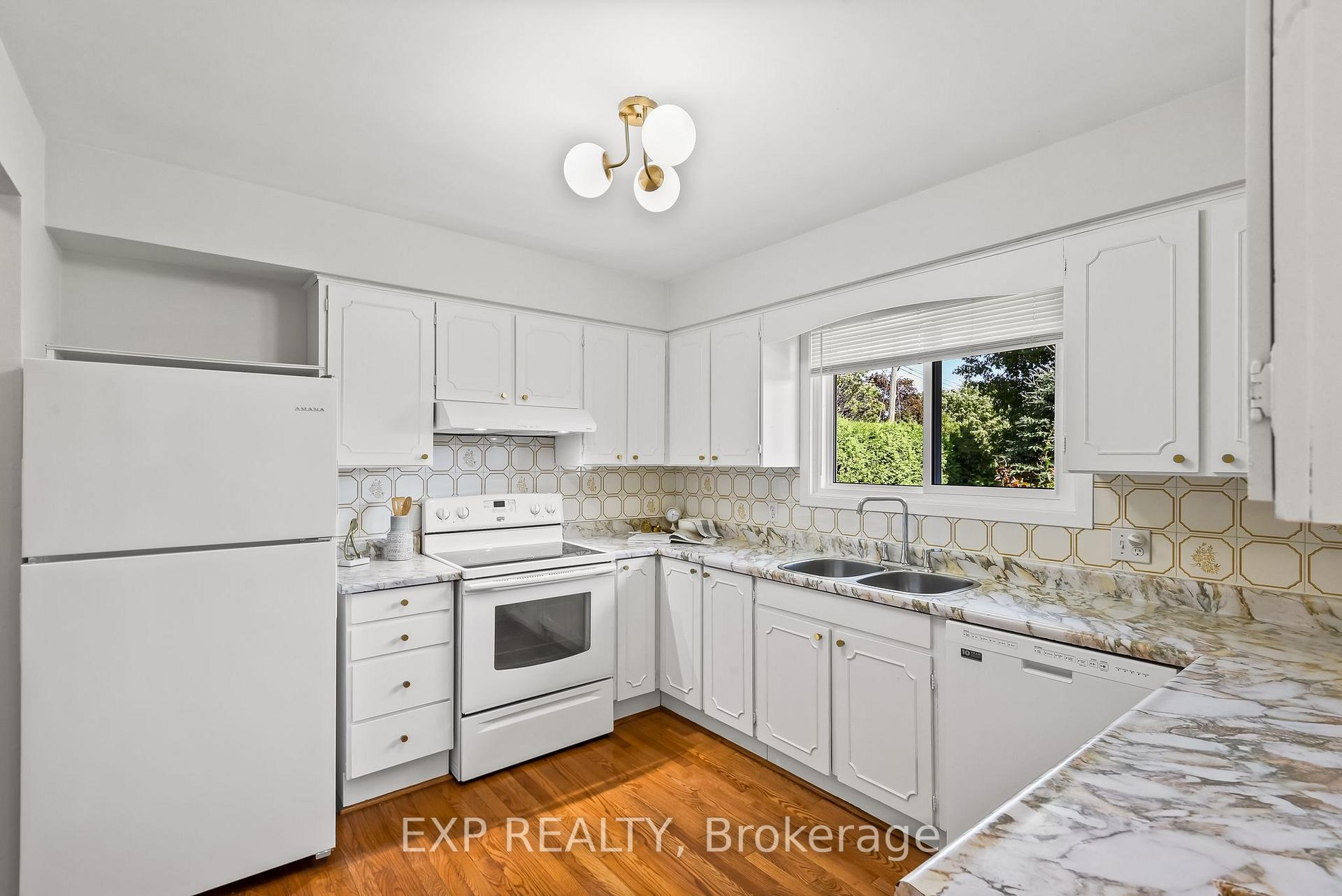 Photo 14 of 17 Liberty Street, Clarington, Rural Clarington — HOMEH