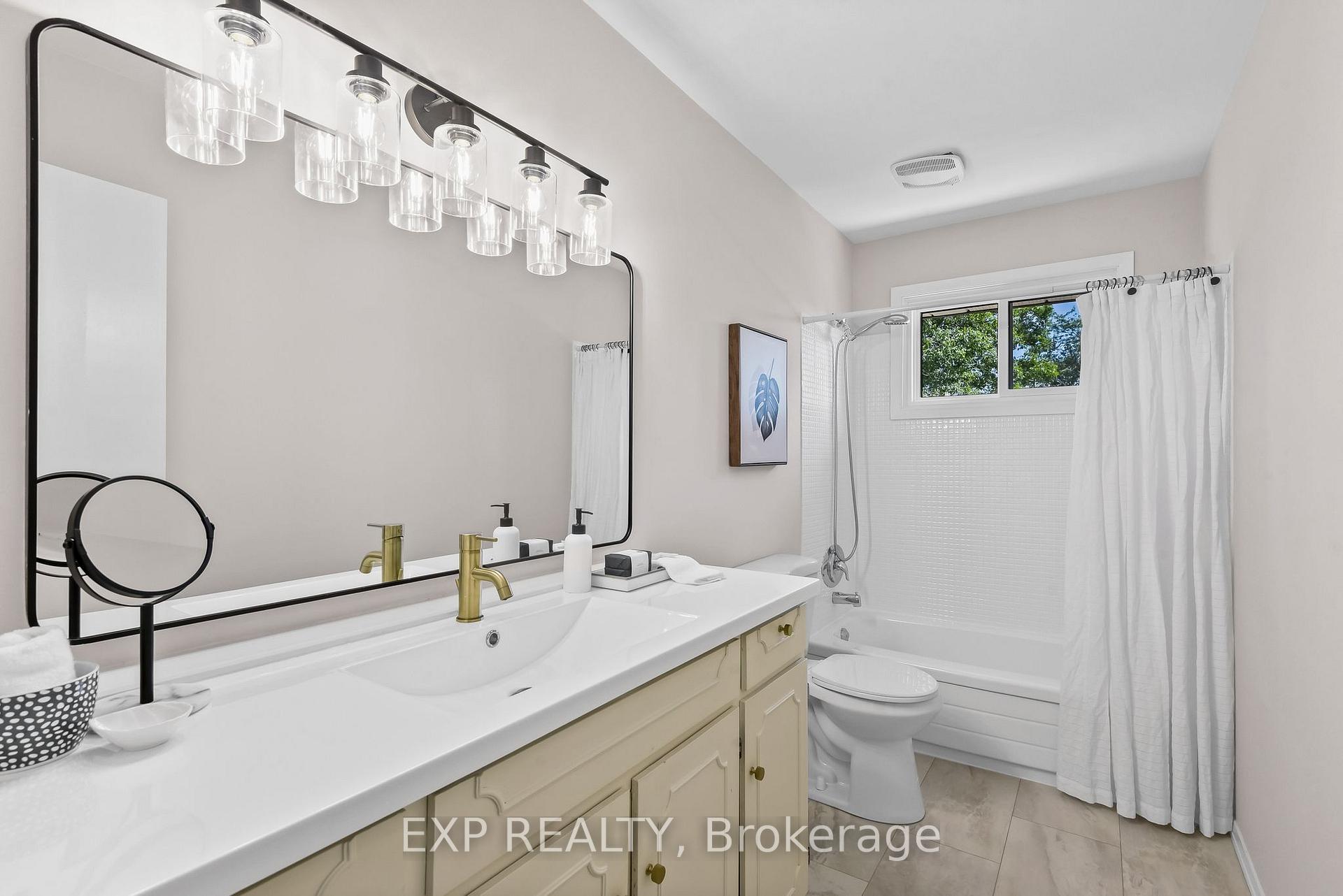 Photo 23 of 17 Liberty Street, Clarington, Rural Clarington — HOMEH