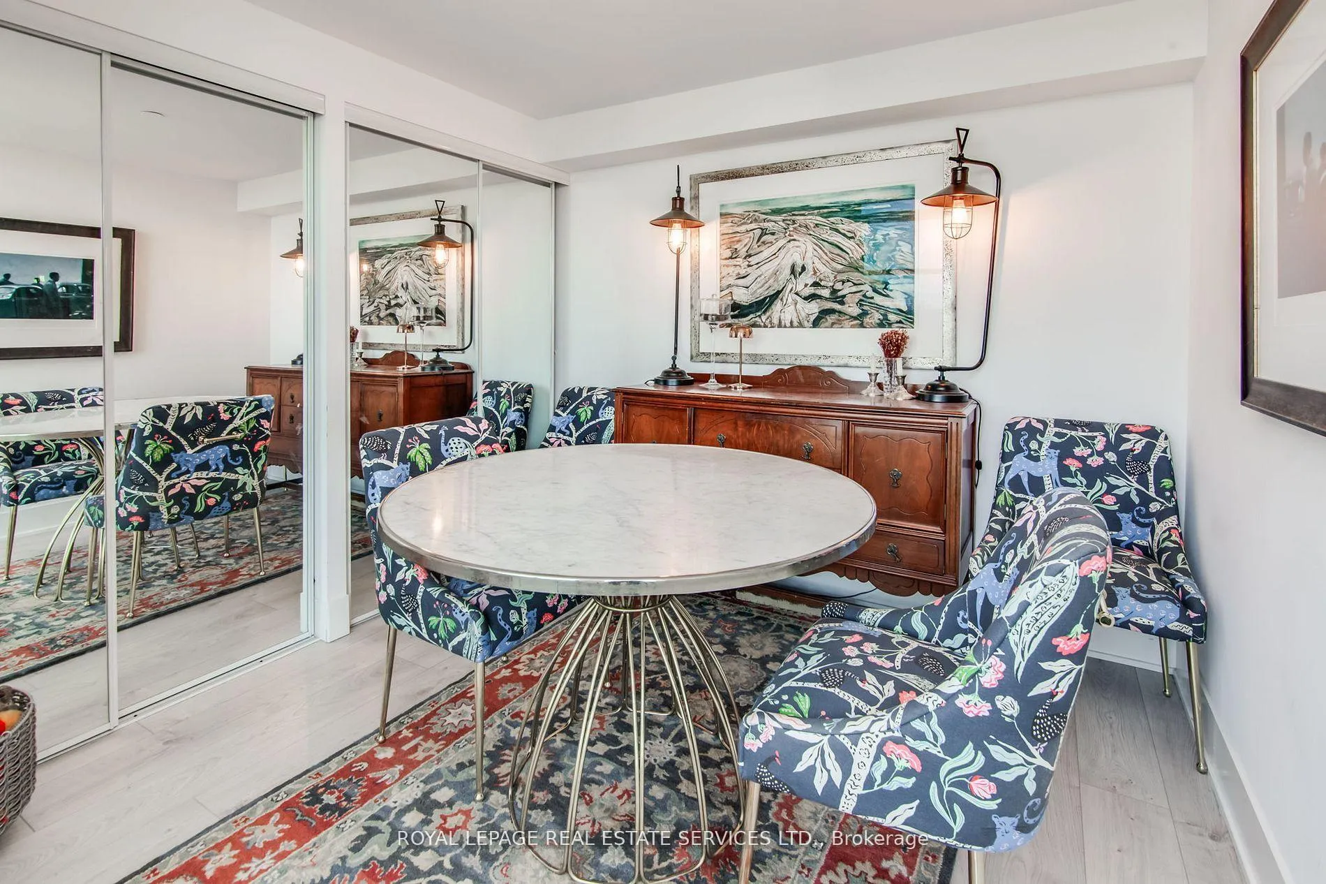 Photo 10 of Unit 906, 111 St Clair Avenue W, Toronto, Yonge-St. Clair — HOMEH