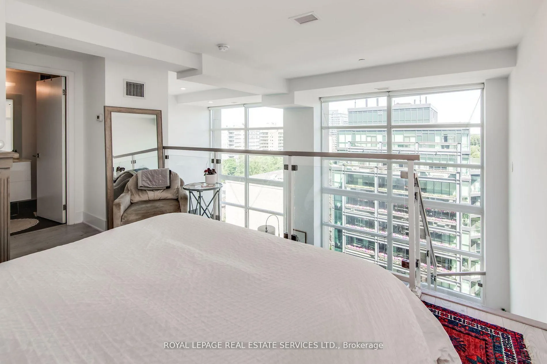 Photo 15 of Unit 906, 111 St Clair Avenue W, Toronto, Yonge-St. Clair — HOMEH