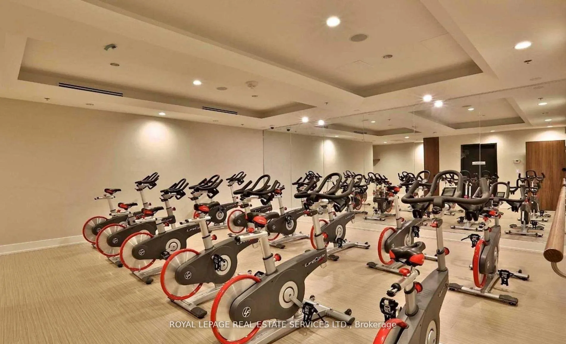 Photo 26 of Unit 906, 111 St Clair Avenue W, Toronto, Yonge-St. Clair — HOMEH