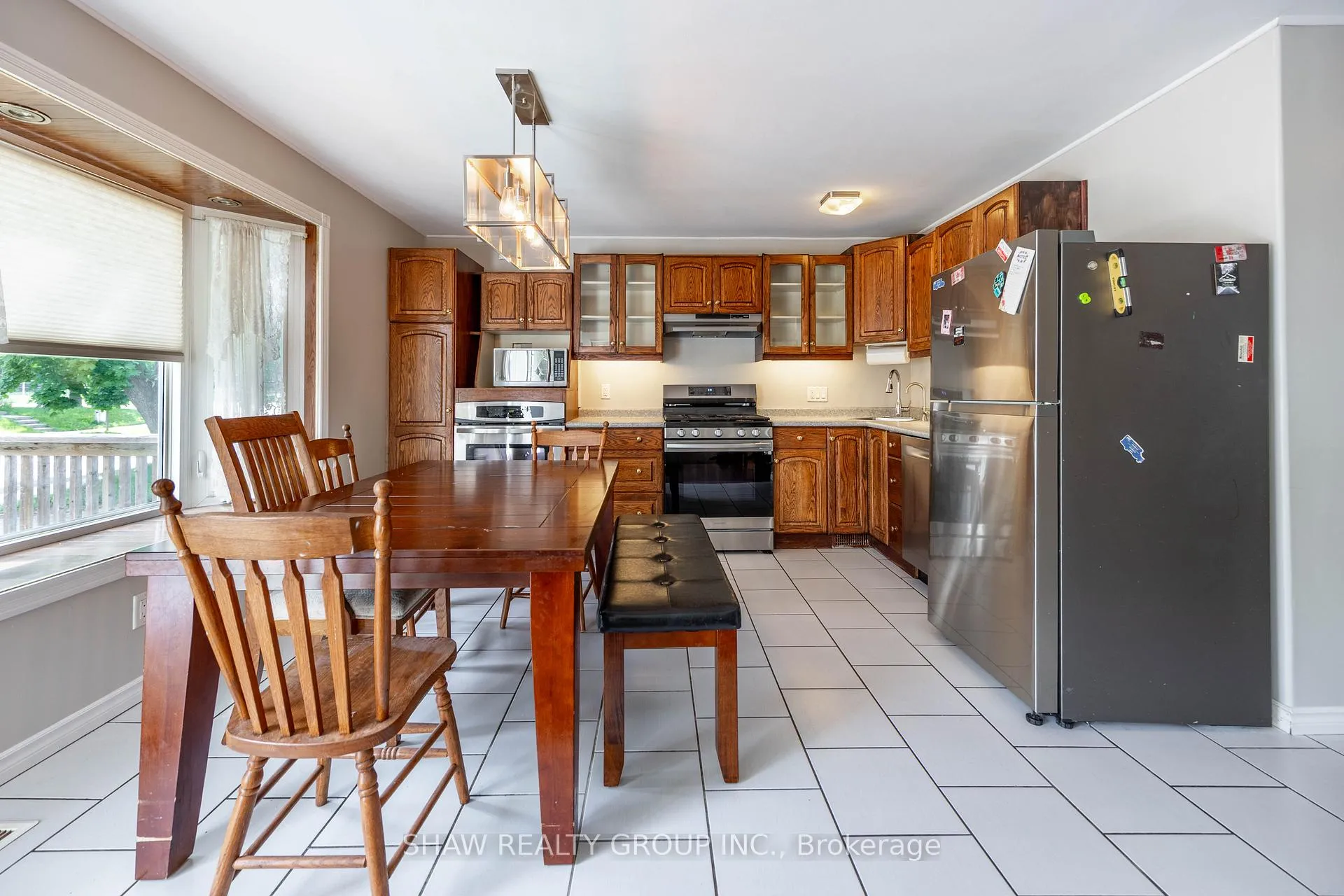 Photo 2 of 690 Guelph Street, Kitchener — HOMEH